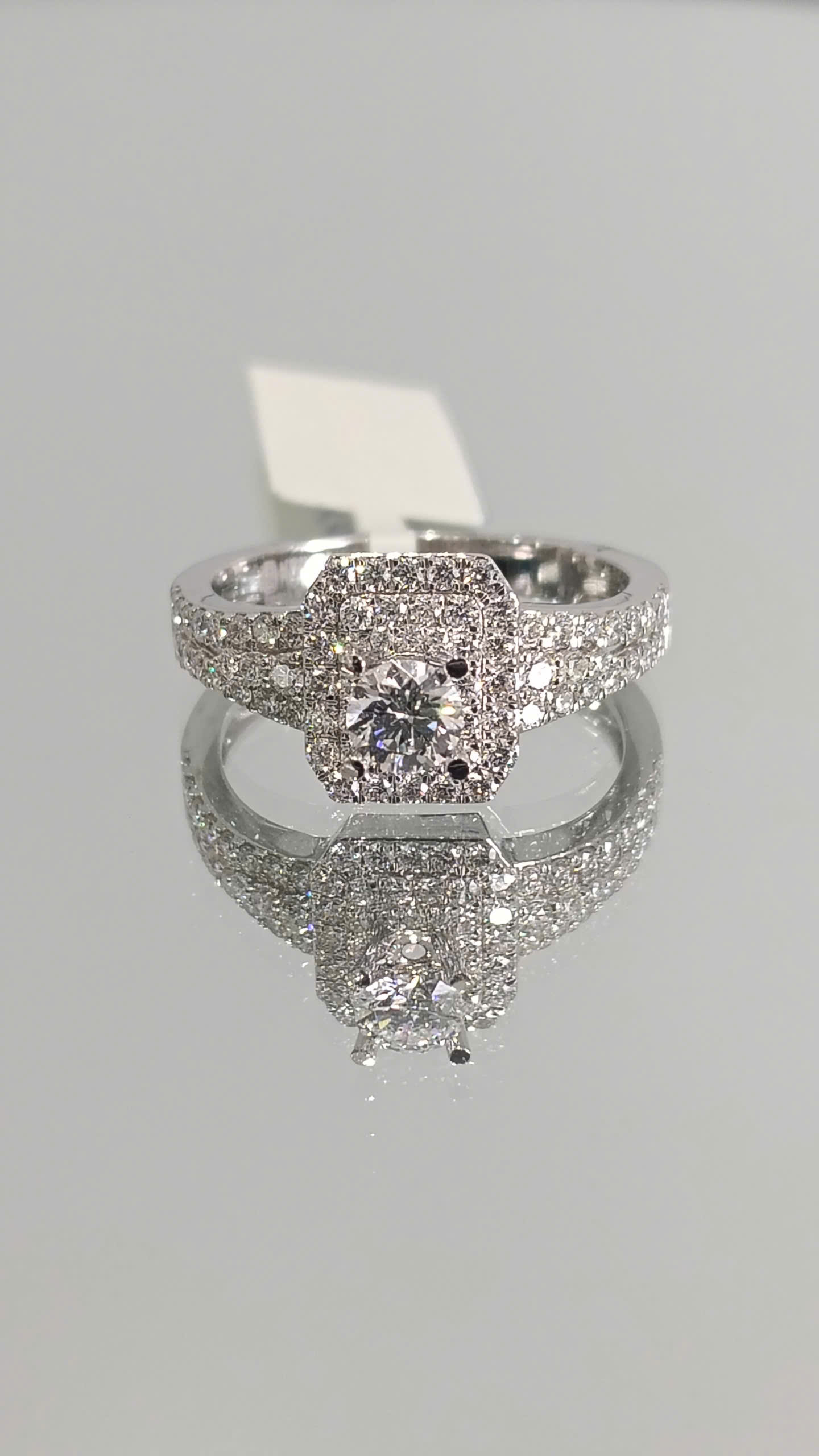 Nhẫn Halo Vuông Chủ 4Ly_thumbnail_0