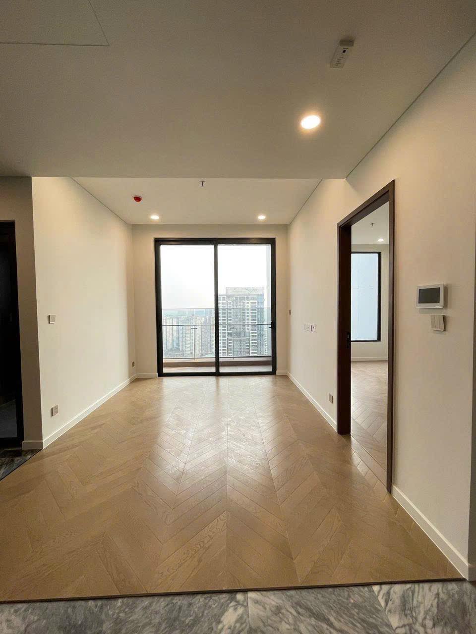 CHO THUÊ CĂN HỘ 1 PHÒNG NGỦ NỘI THẤT CƠ BẢN DÀNH CHO KHÁCH THÍCH TỰ DECOR