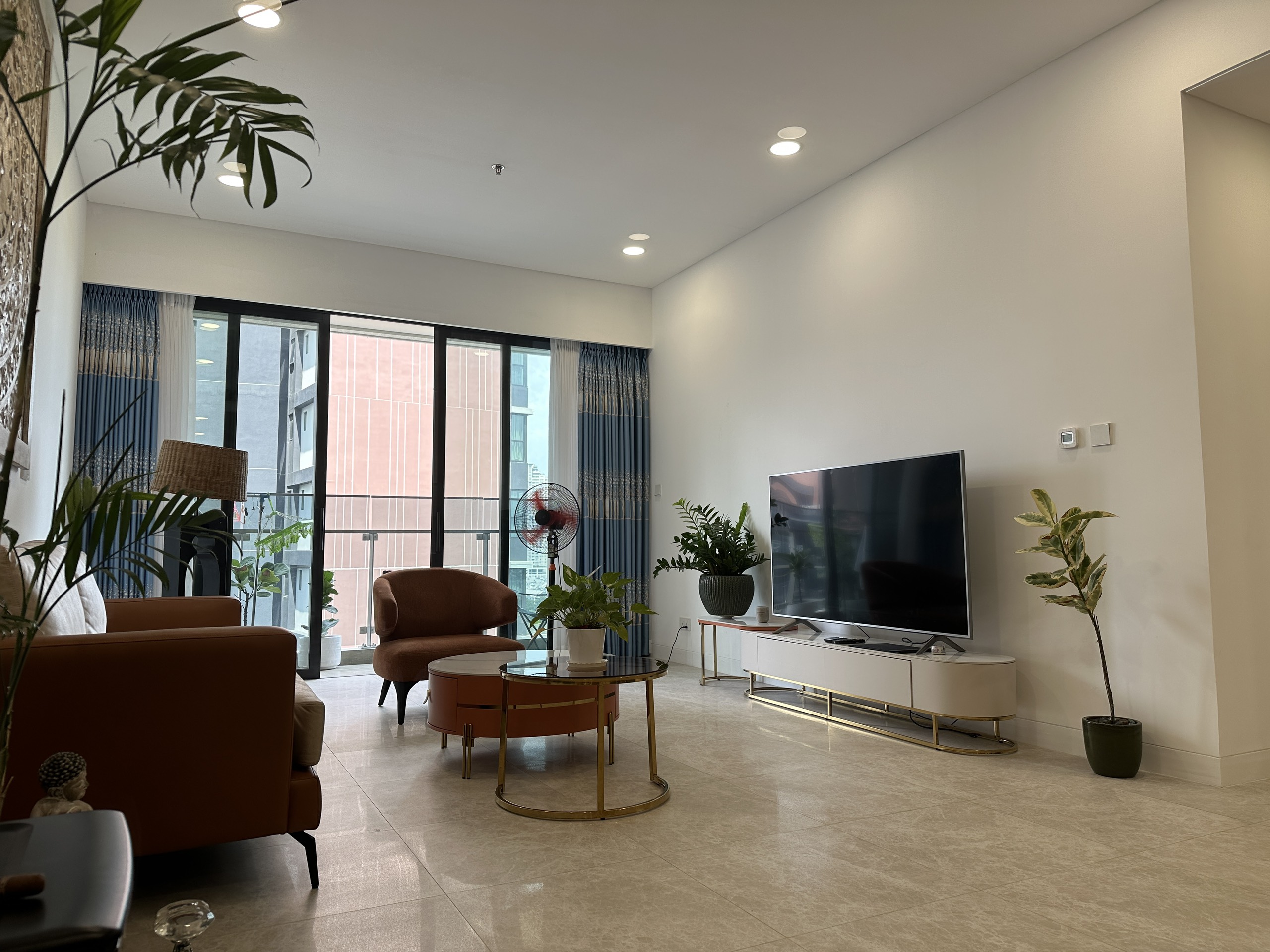 Cần cho thuê căn hộ 3 phòng ngủ tọa lạc tại tháp Seine 130m²_thumbnail_3