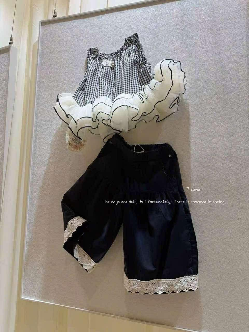 (H116) Áo sát nạc caro đen viền voan trắng hãng Seven