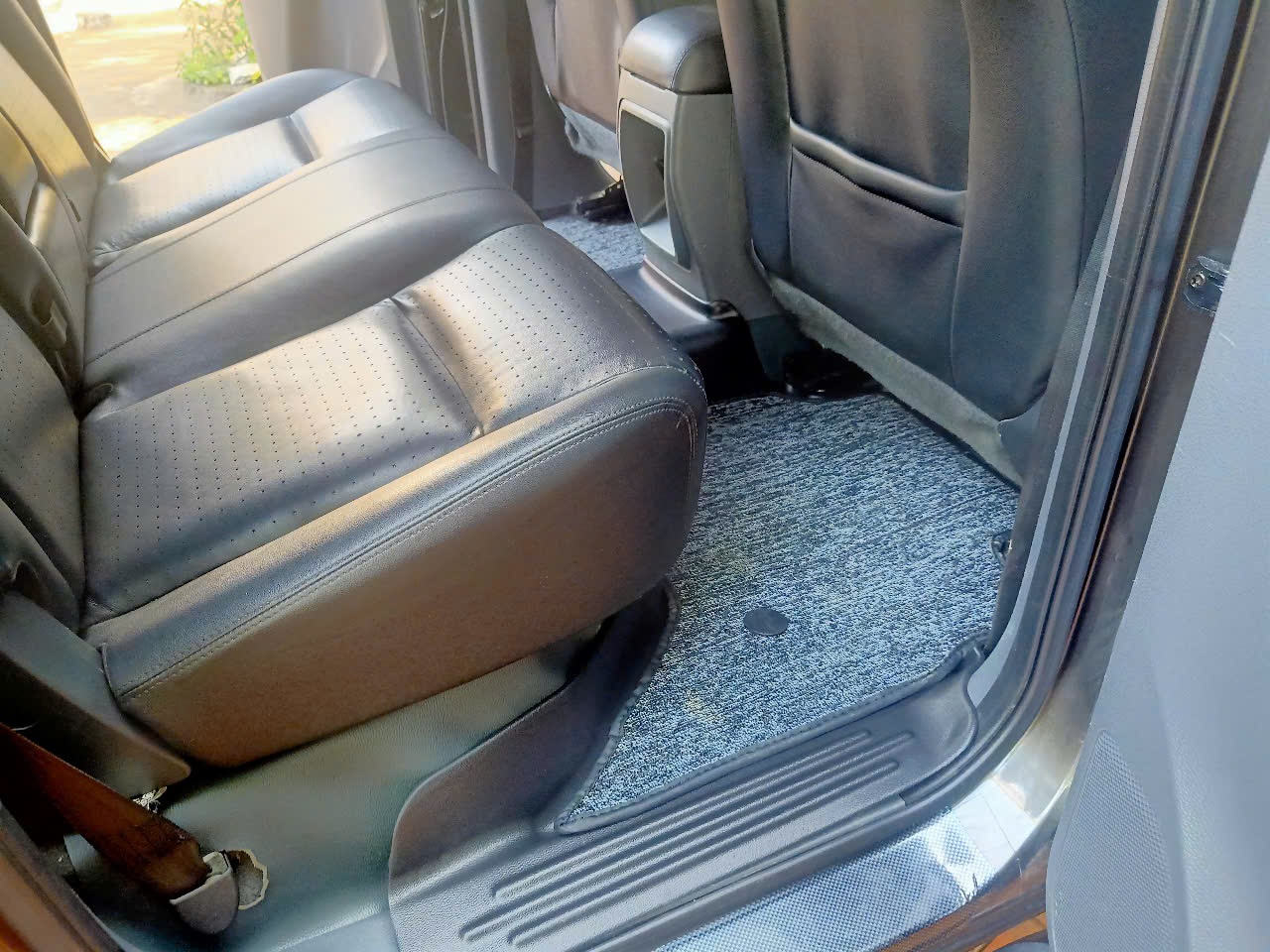 Thảm Lót Sàn Ô Tô TPE Nhựa Đúc Mazda BT50_thumbnail_3