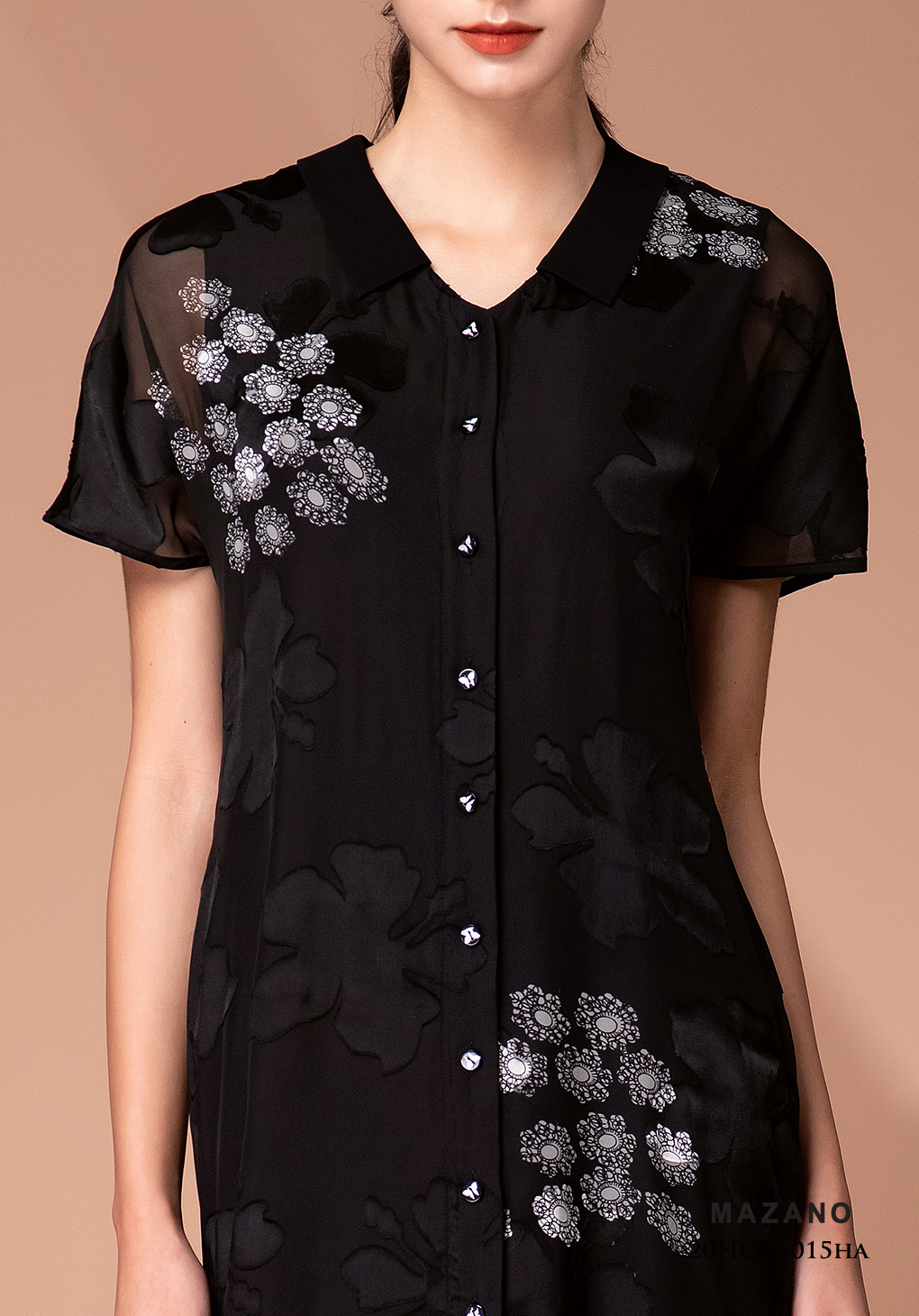 Đầm đen giả sơ mi họa tiết_thumbnail_4