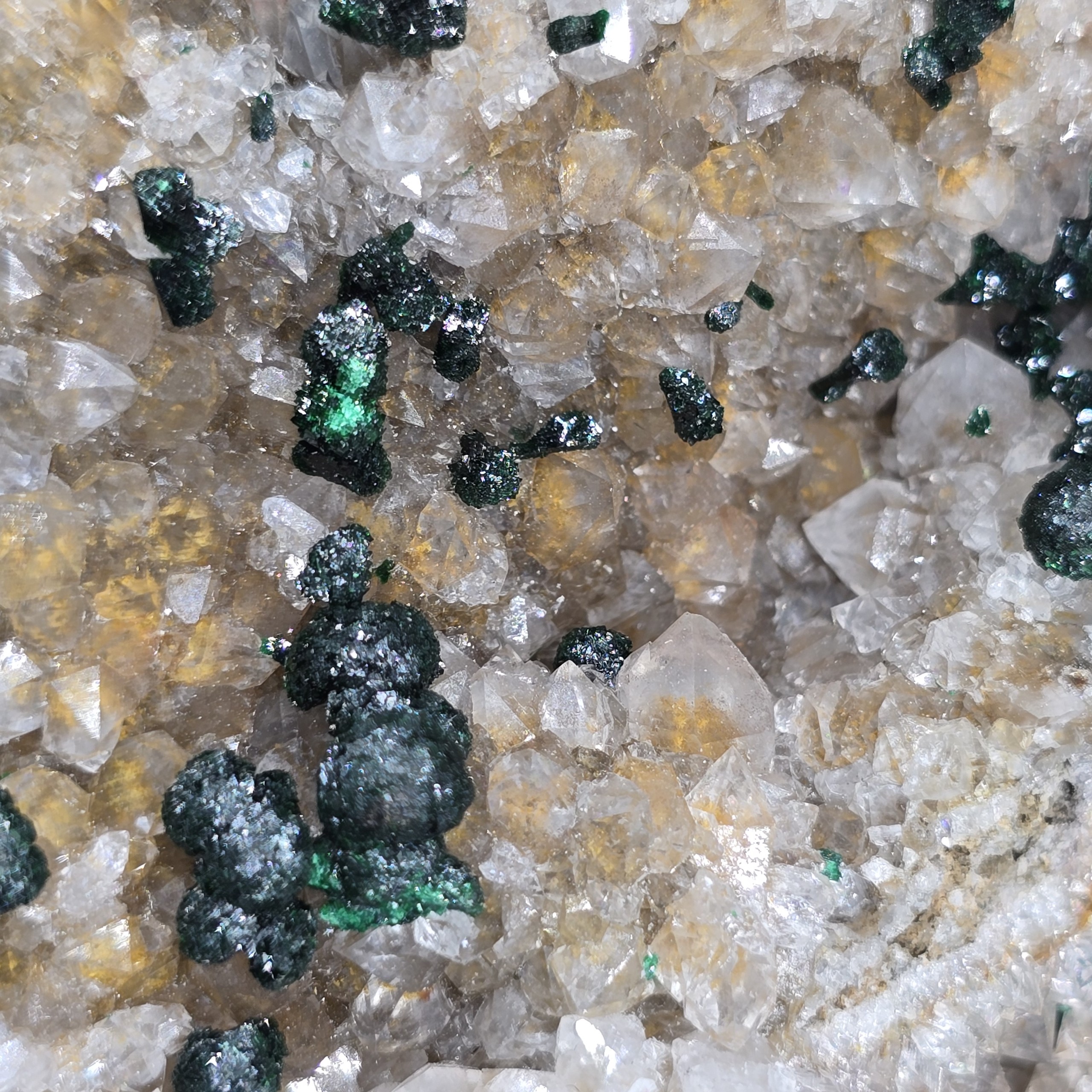 Malachite Trên Thạch Anh Ưu Linh - Premium Collection_thumbnail_6