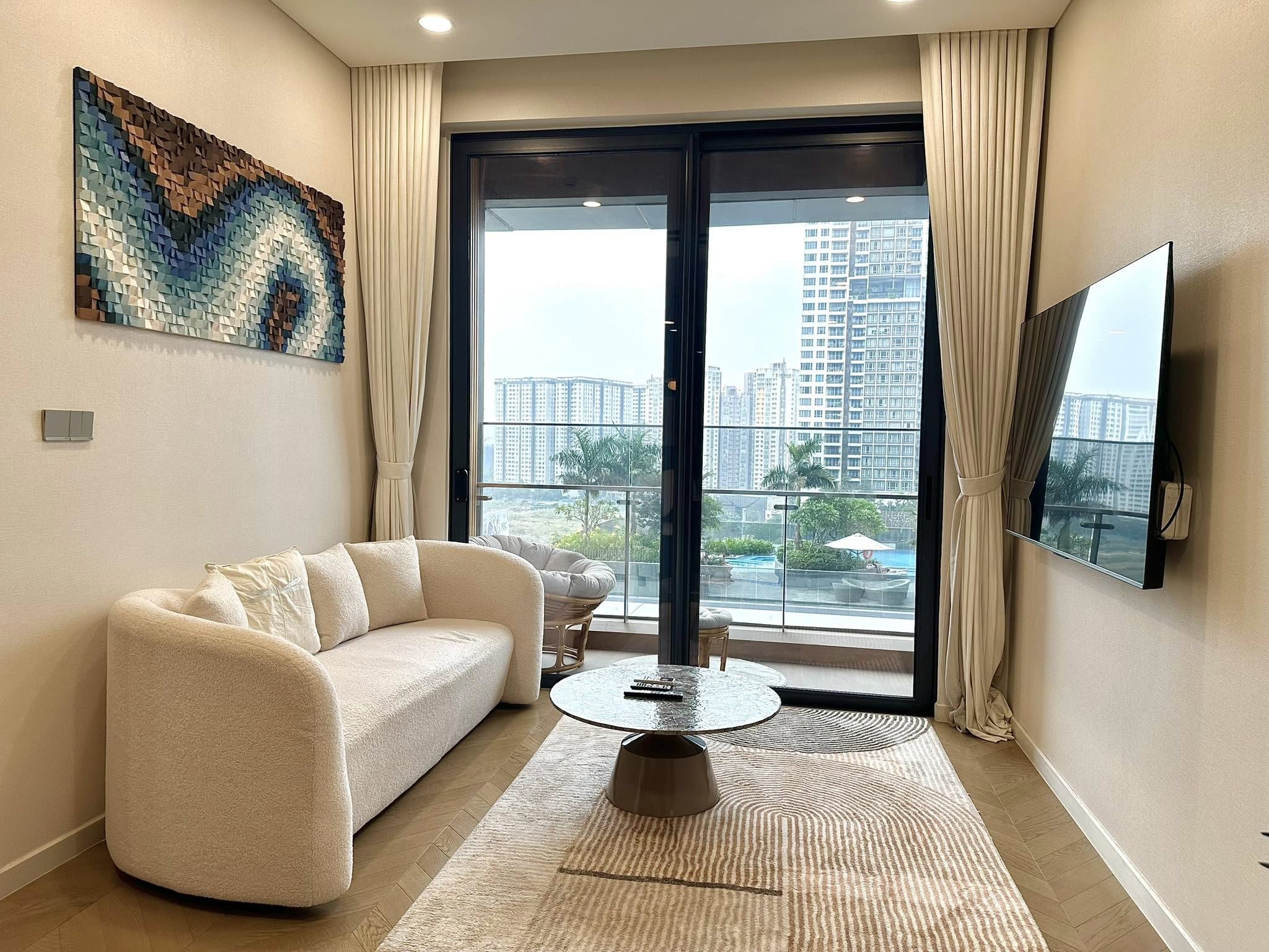 Cho thuê căn hộ 2 phòng ngủ Lumiere Riverside view ngắm thành phố rất đẹp