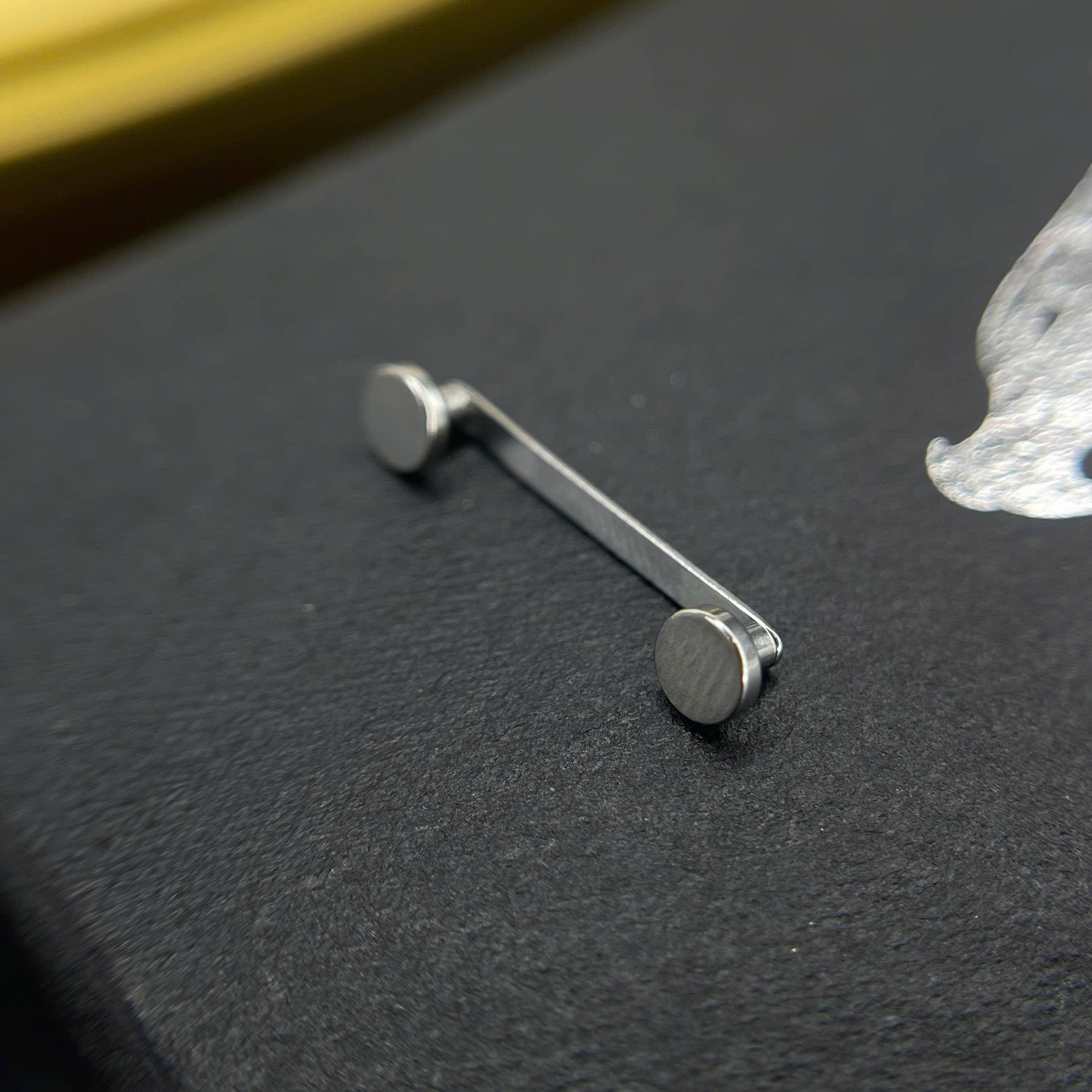 Khuyên surface thép