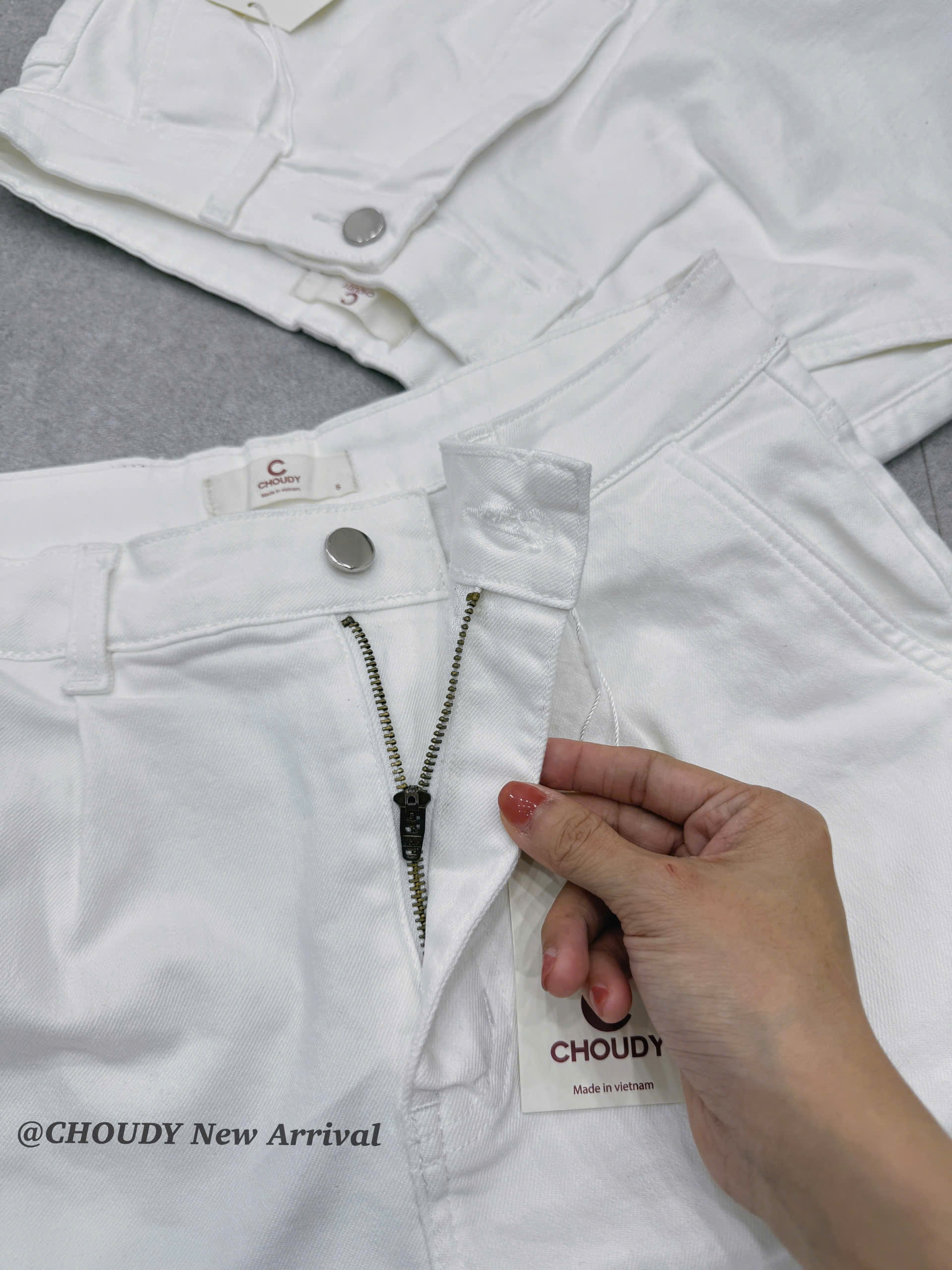 U558 QUẦN SHORT JEAN TRẮNG_thumbnail_1