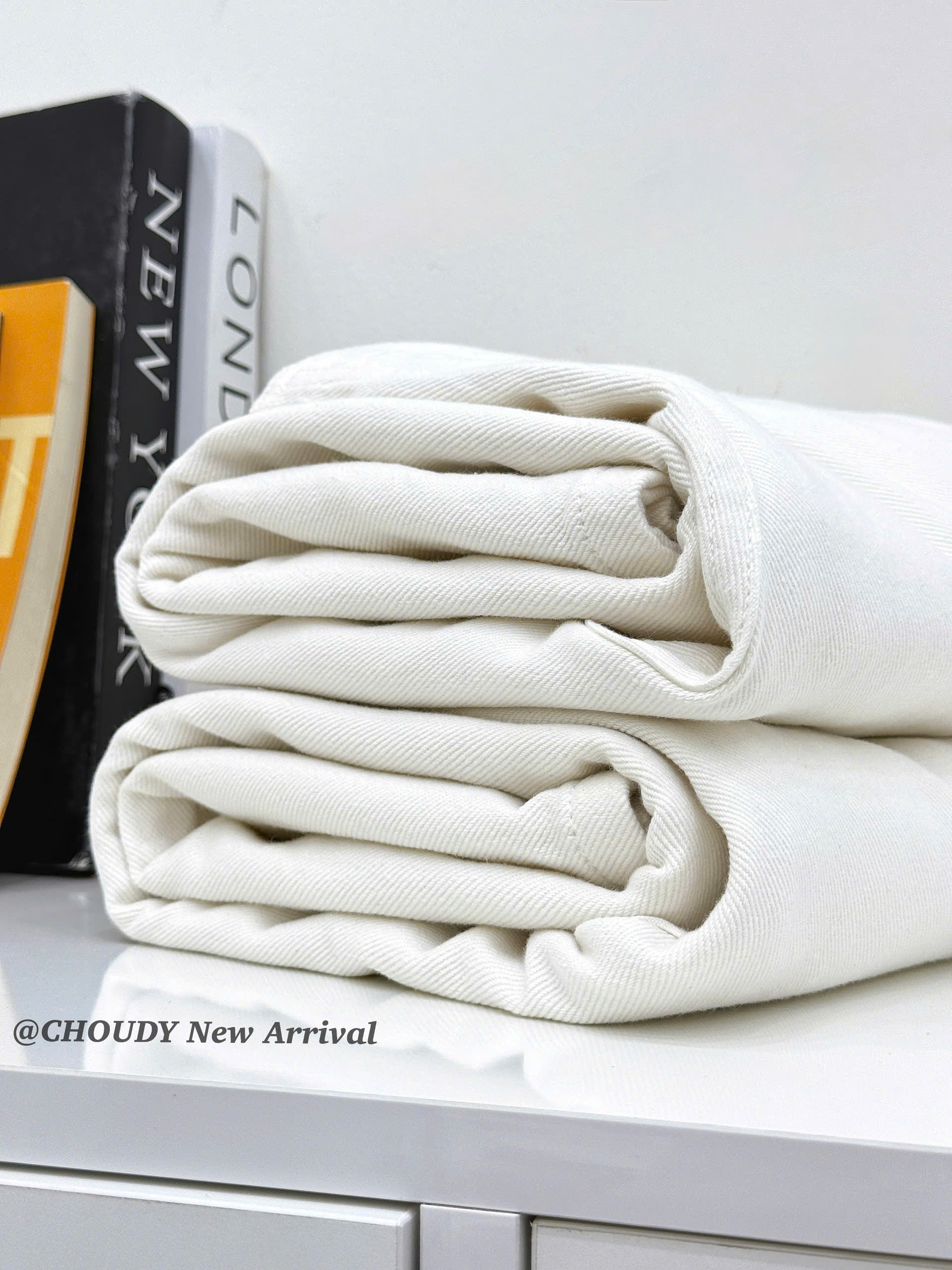 SALE U641 QUẦN JEAN SUÔNG TRẮNG_thumbnail_3