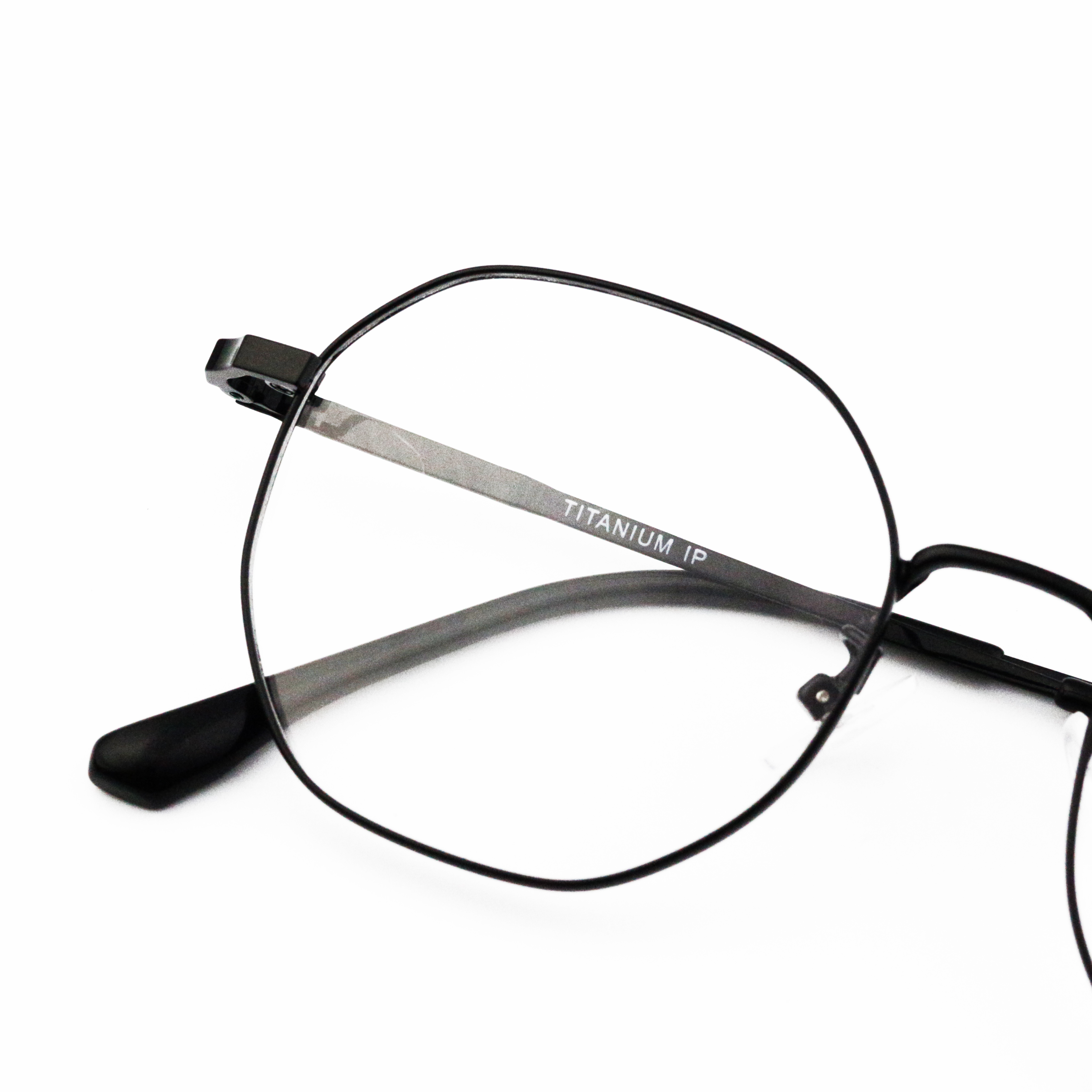 Classic Titanium Eyewear Oval Model_thumbnail_16