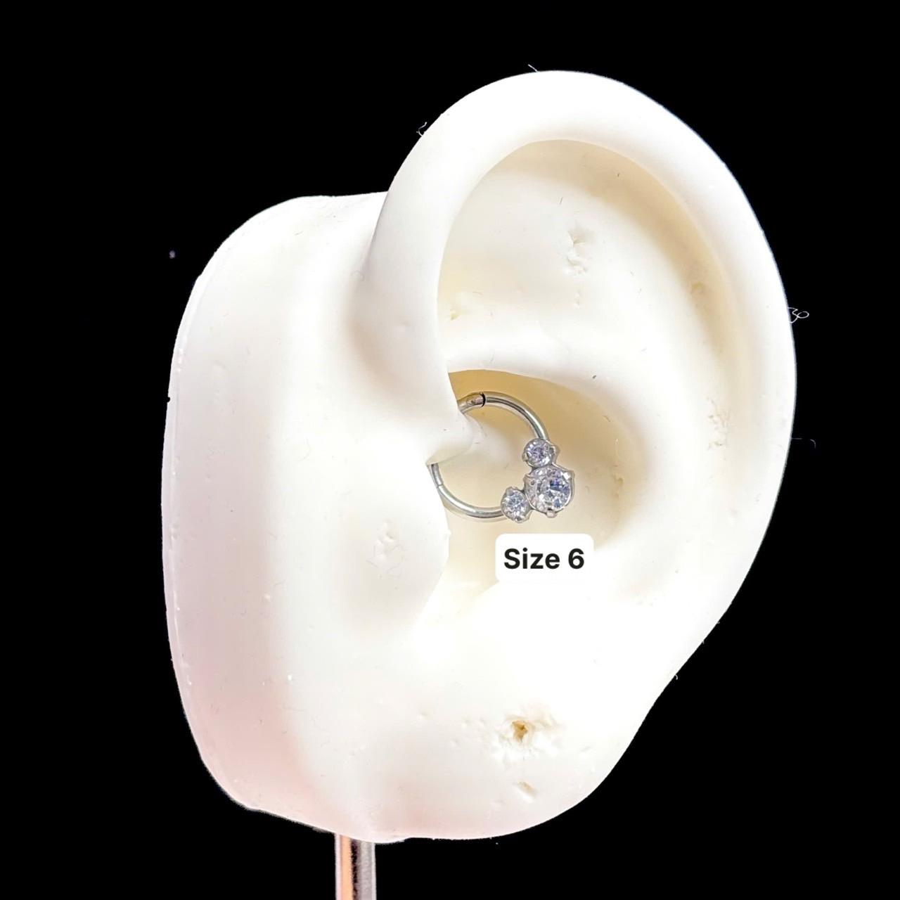 Khuyên daith 3 đá size 6_thumbnail_2