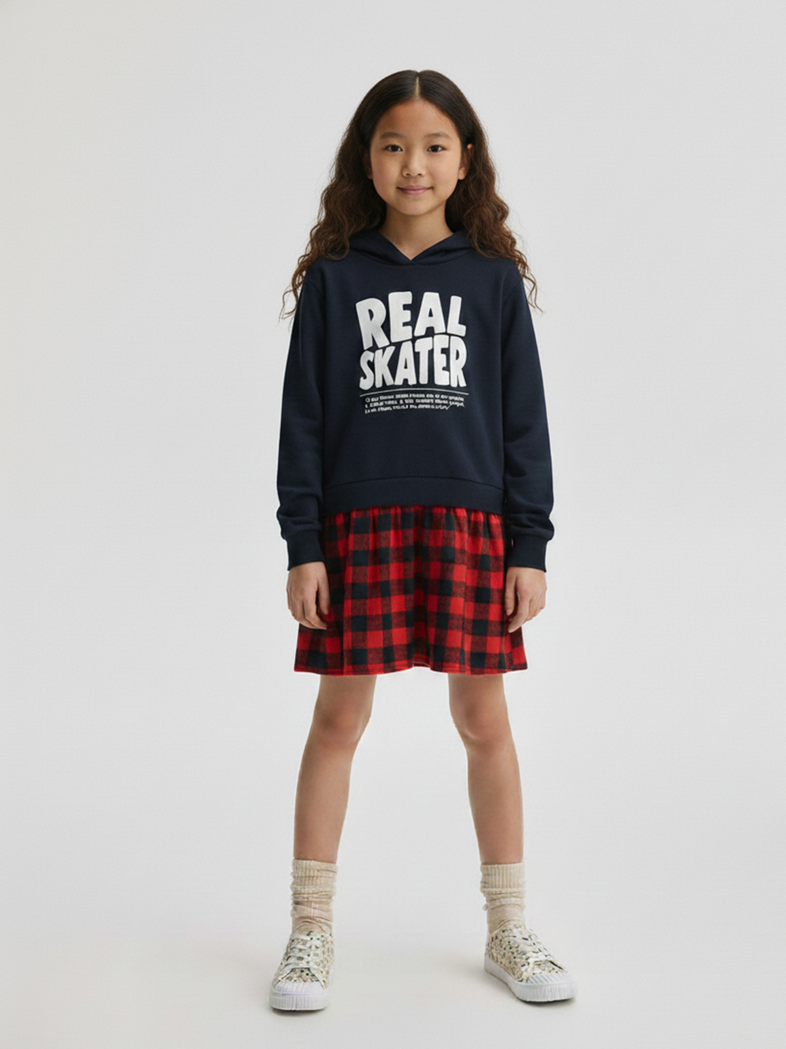 Váy nỉ navy phối tùng kẻ