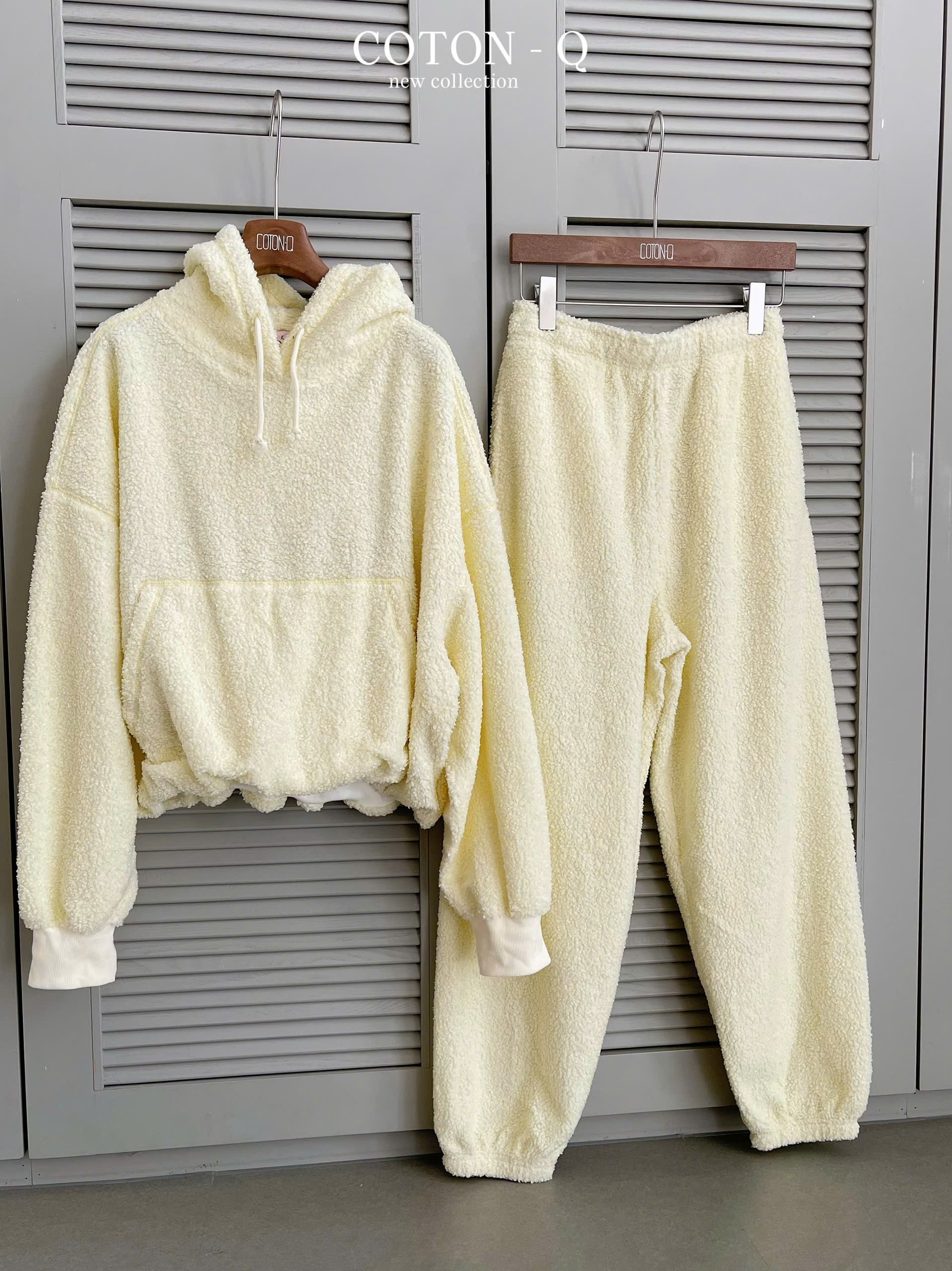 Set bộ dài lông cừu ( VÀNG NHẠT ) - lỗi dơ nhẹ_thumbnail_24