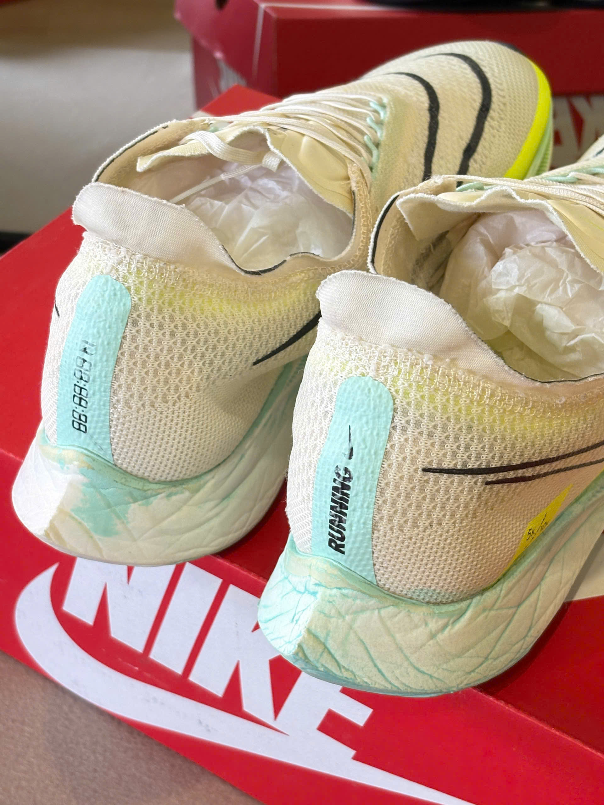 Nike ZoomX StreakFly Mint Foam Volt DX3415-100_thumbnail_2