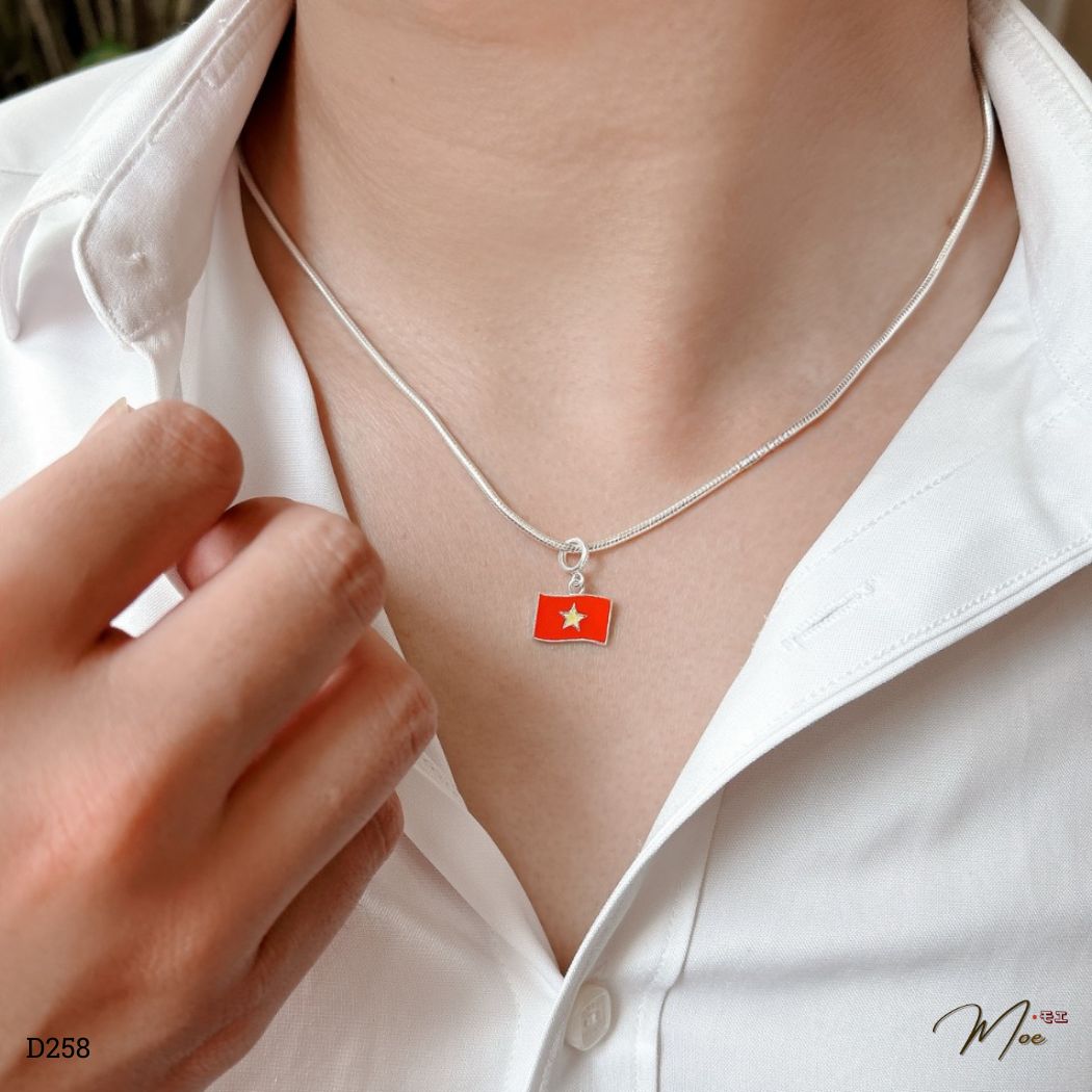 D258 - Dây chuyền lá cờ tổ quốc_thumbnail_4