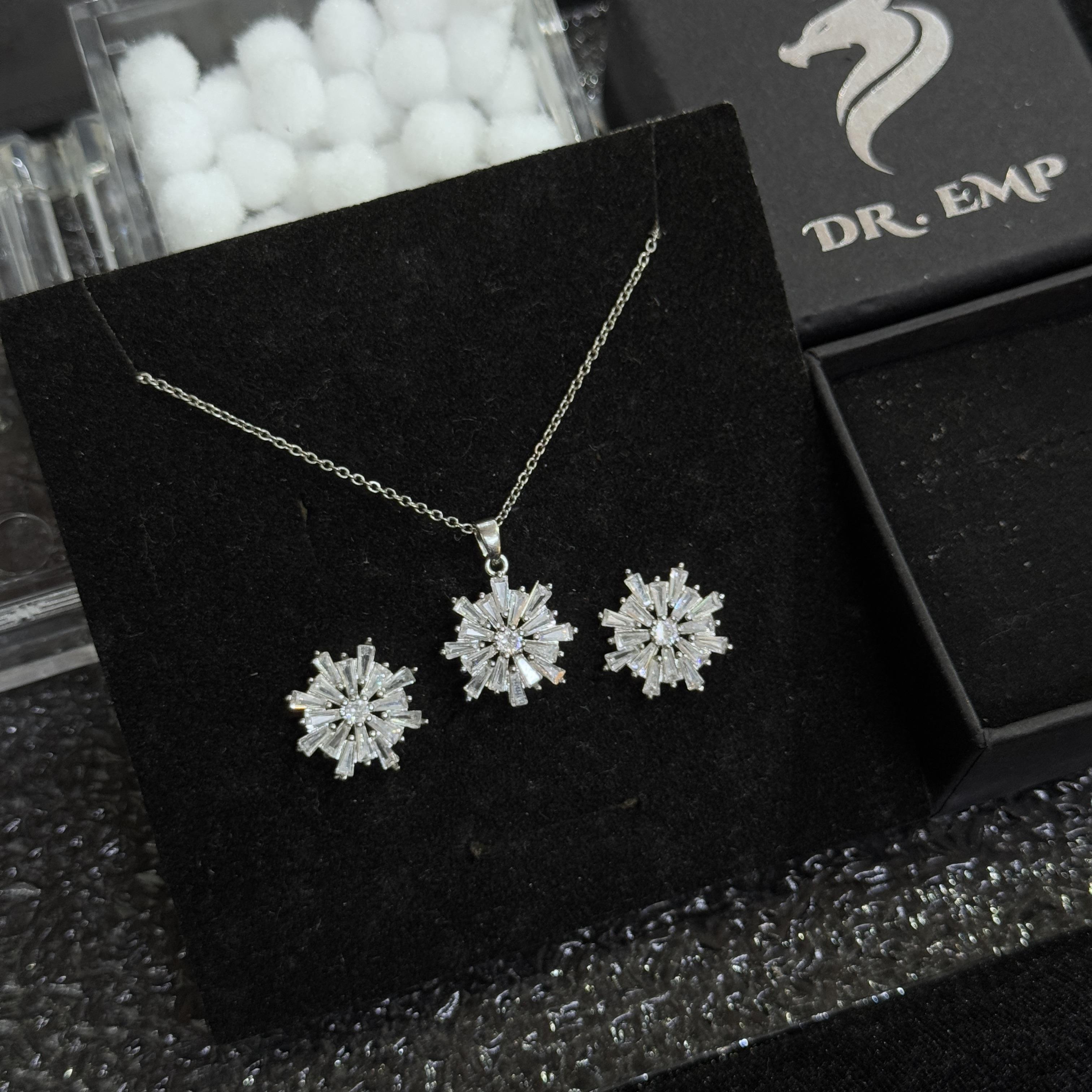 bộ dây chuyền kèm khuyên tai bông hoa tuyết mạ bạc_thumbnail_1