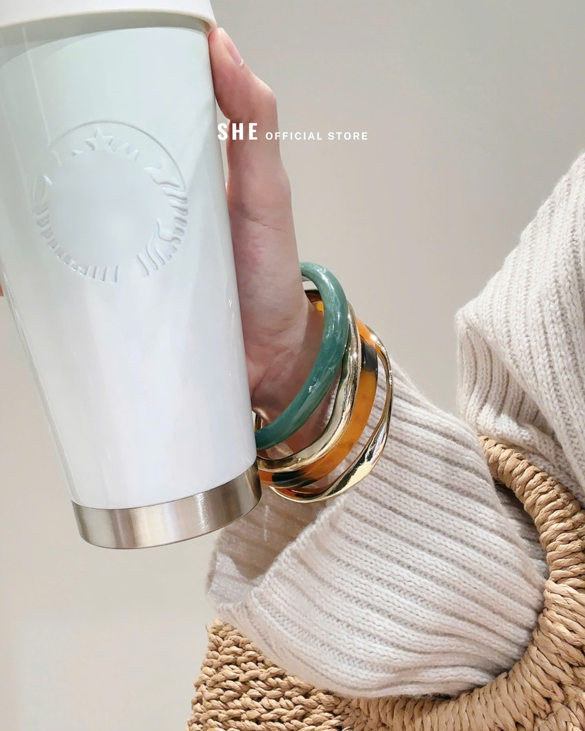 E853 LY STARBUCK_thumbnail_2