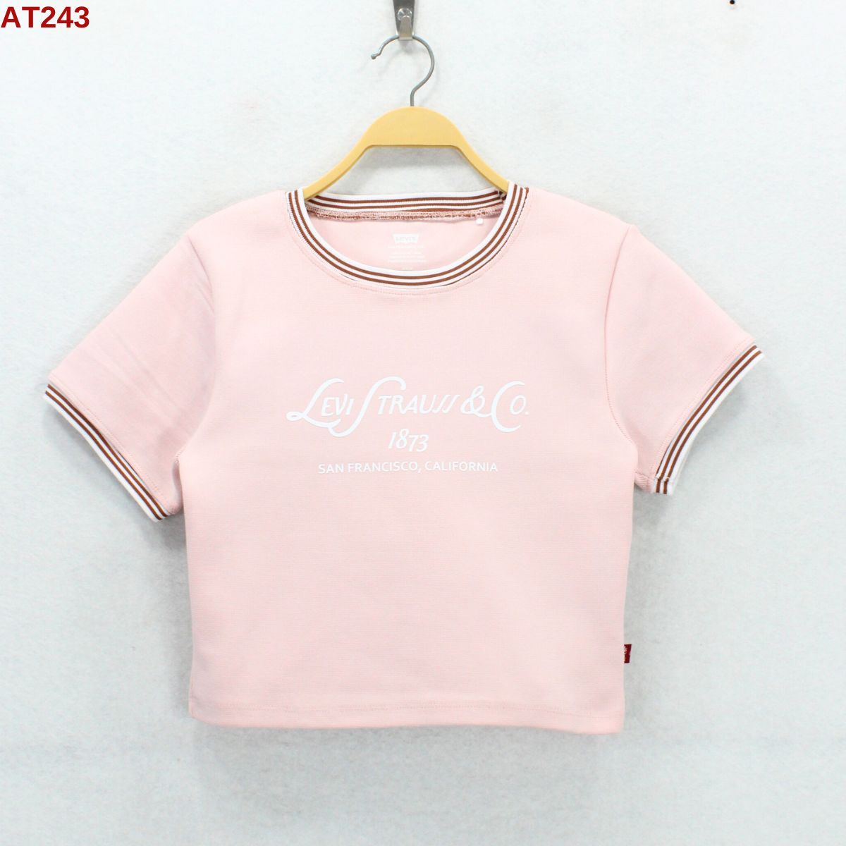 AT243 - Áo thun crop Lê Vi_thumbnail_1