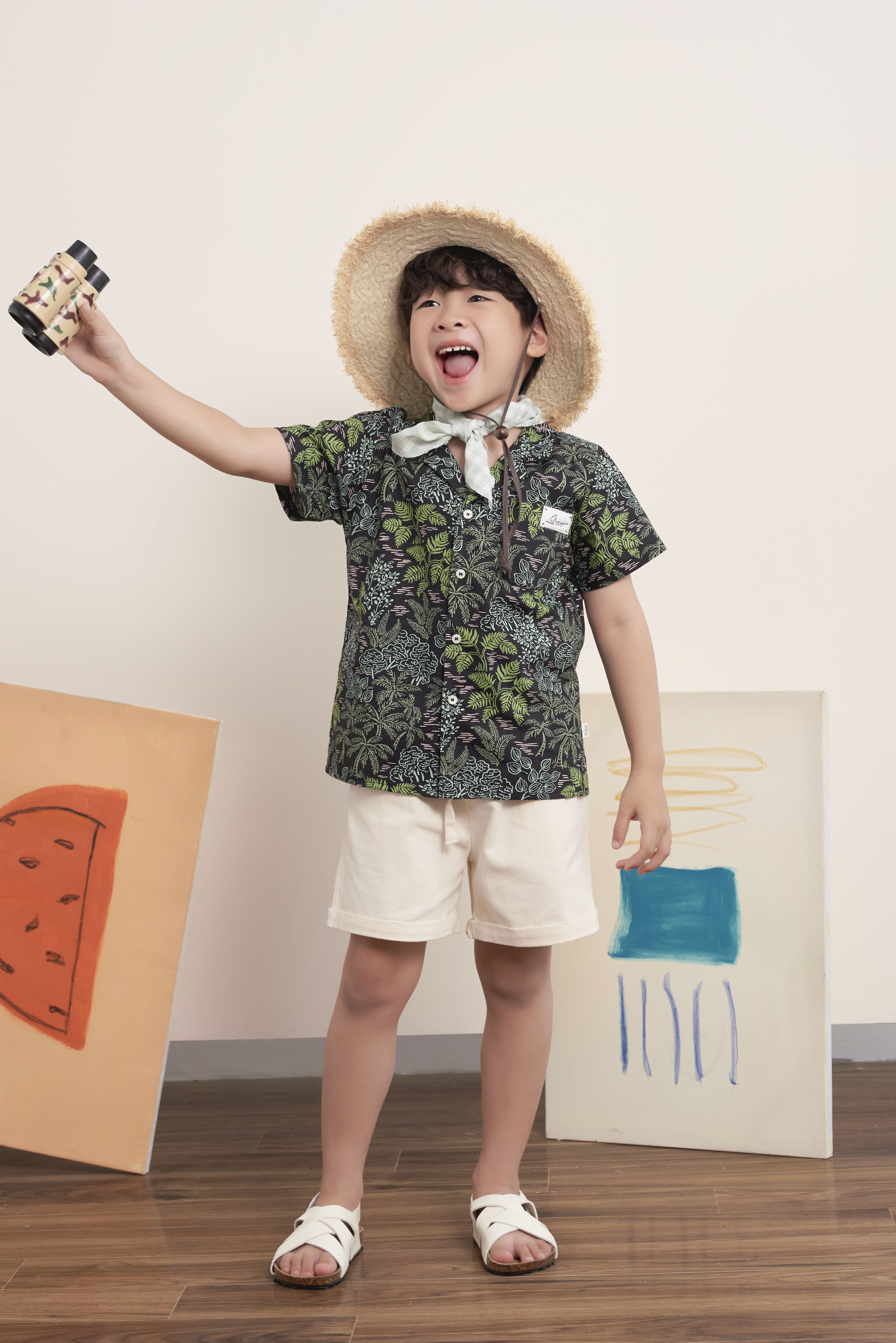 Bộ áo hoạ tiết cổ bẻ ve quần short_thumbnail_3