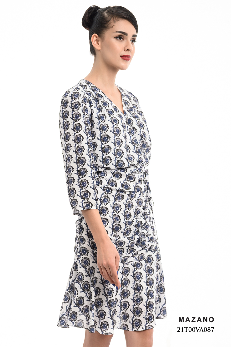 Đầm họa tiết xếp ly rút dây eo_thumbnail_4