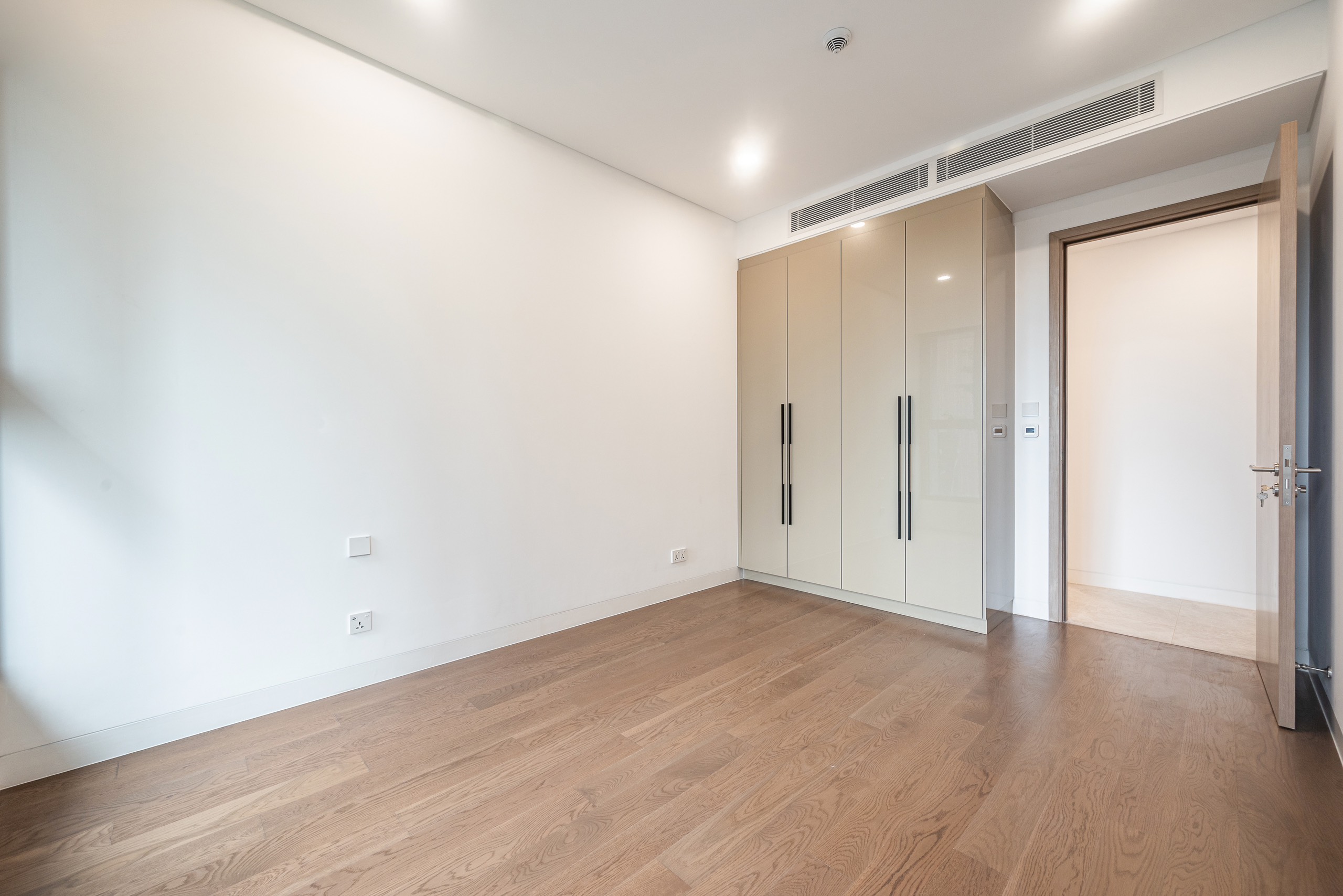 Bán căn hộ 3PN tháp Seine, 119,55 m², view nội khu_thumbnail_2