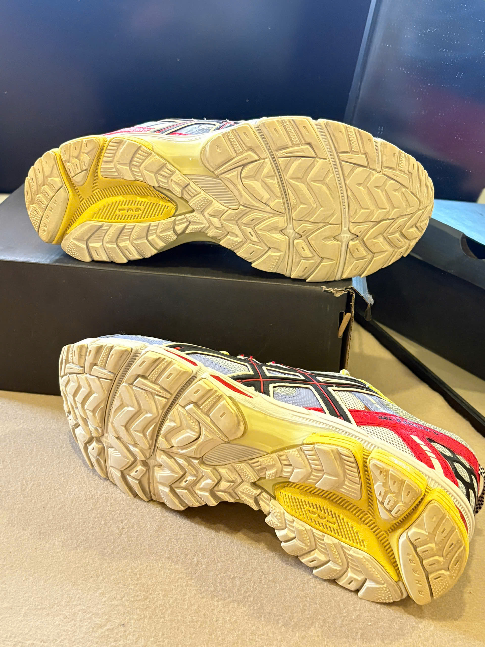 ASICS Gel-Kahana 8 Trail Running Shoes 1011B109 - Blue_thumbnail_6