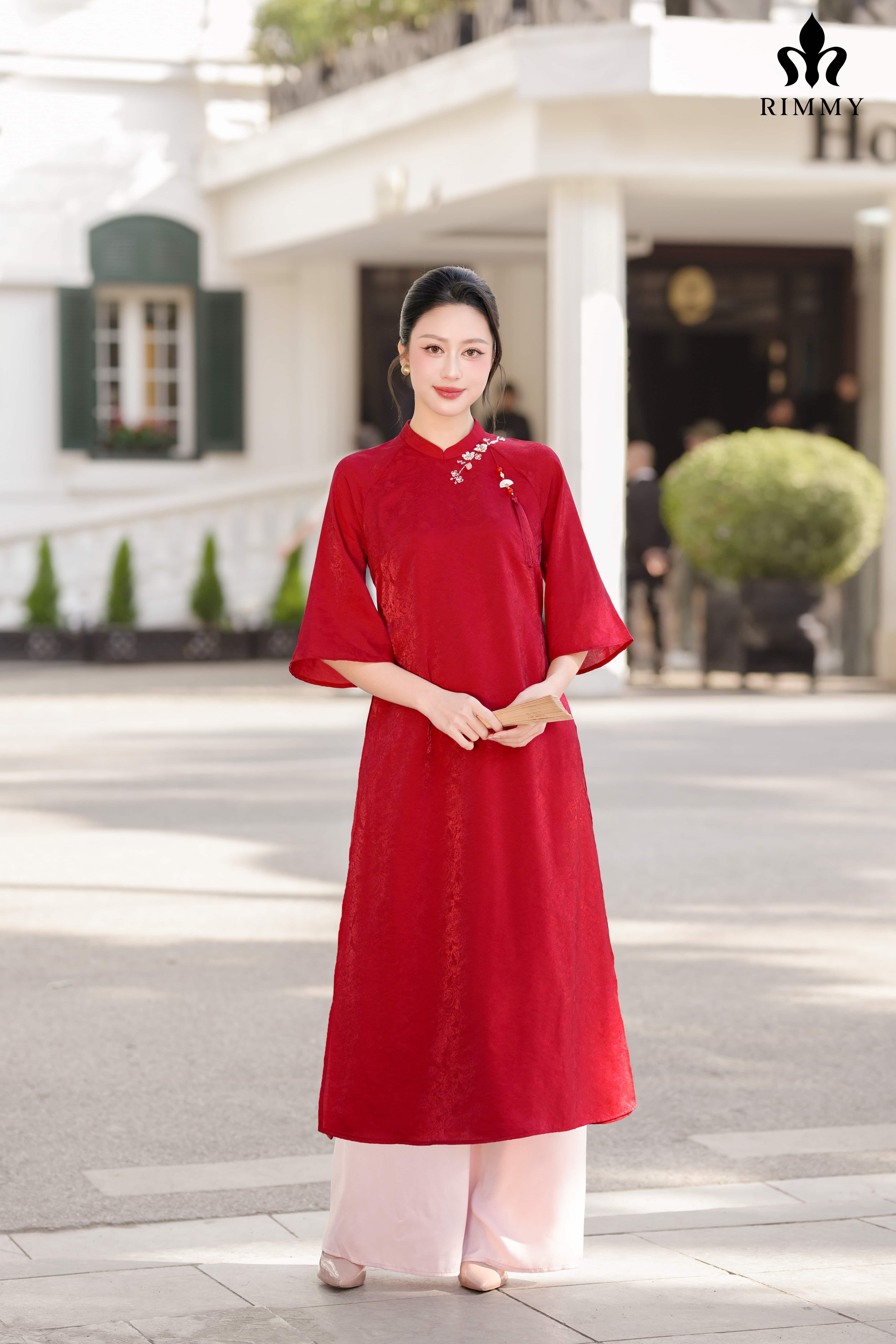 Hồng Uyên_thumbnail_2