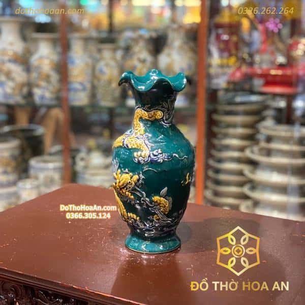 Lọ Hoa Lượn Rồng Đắp Nổi Men Xanh Lục Bảo1