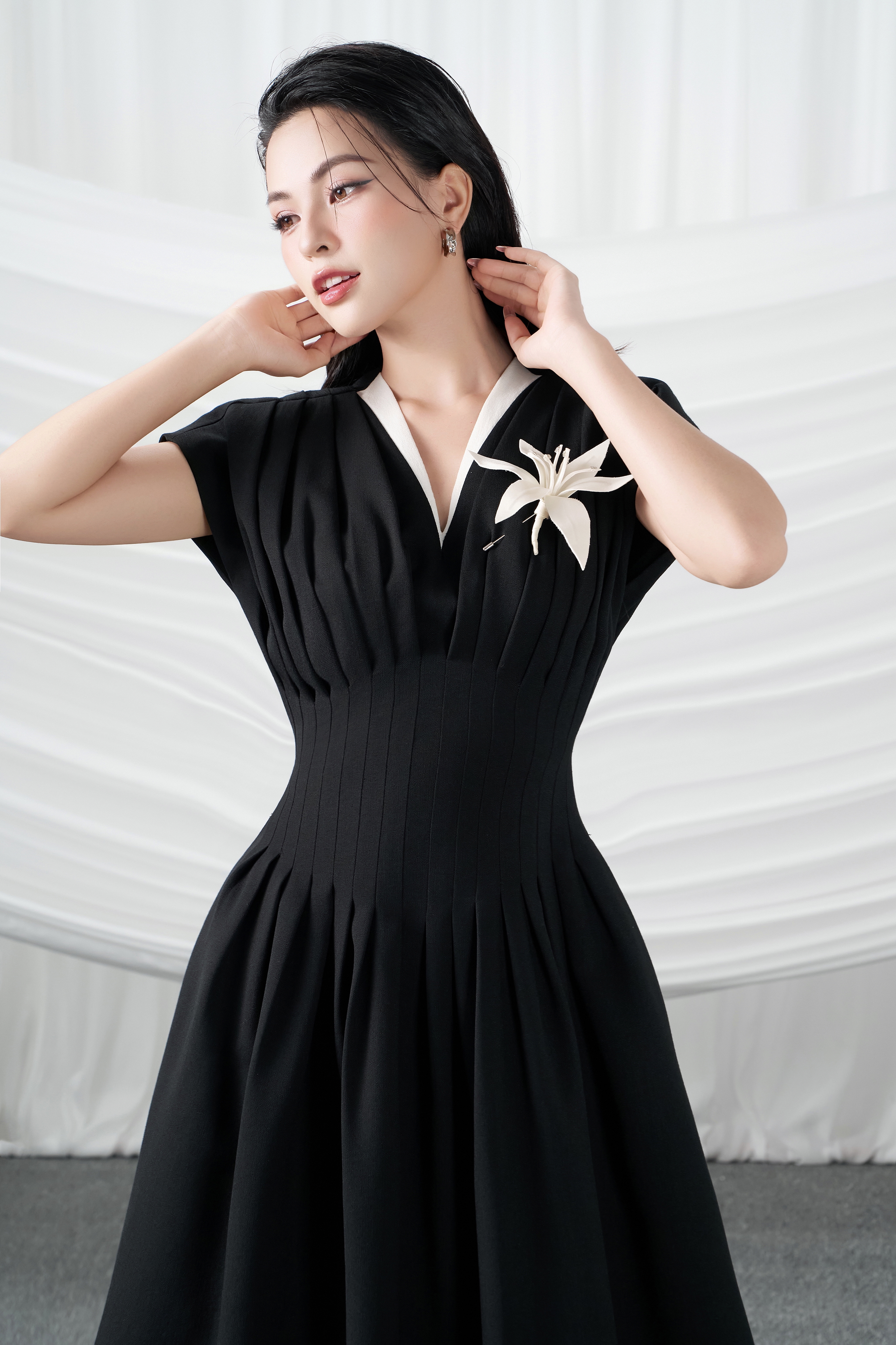 Black Tabi Dress_thumbnail_5