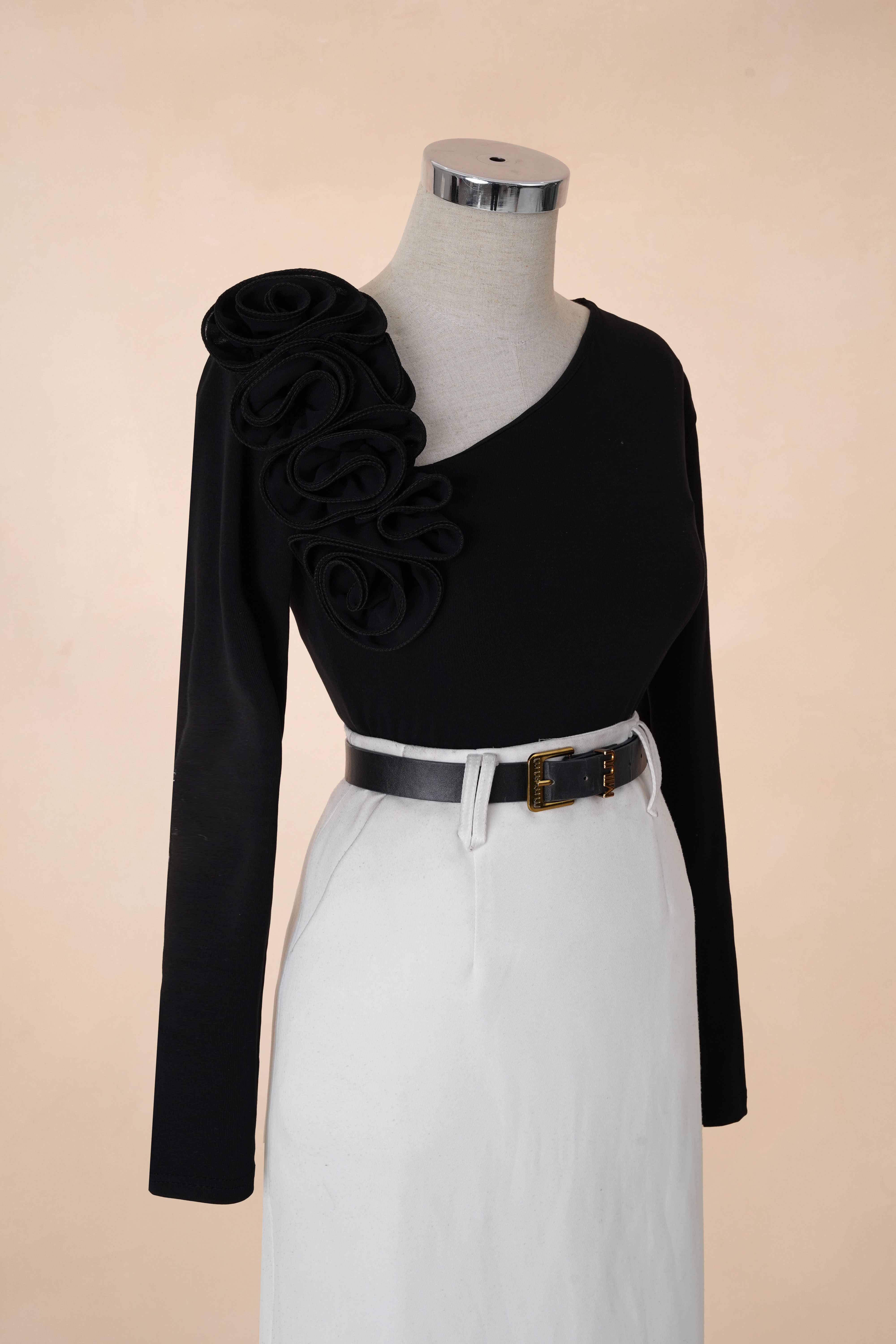 Áo Thun Tay Dài Đính Hoa_thumbnail_2