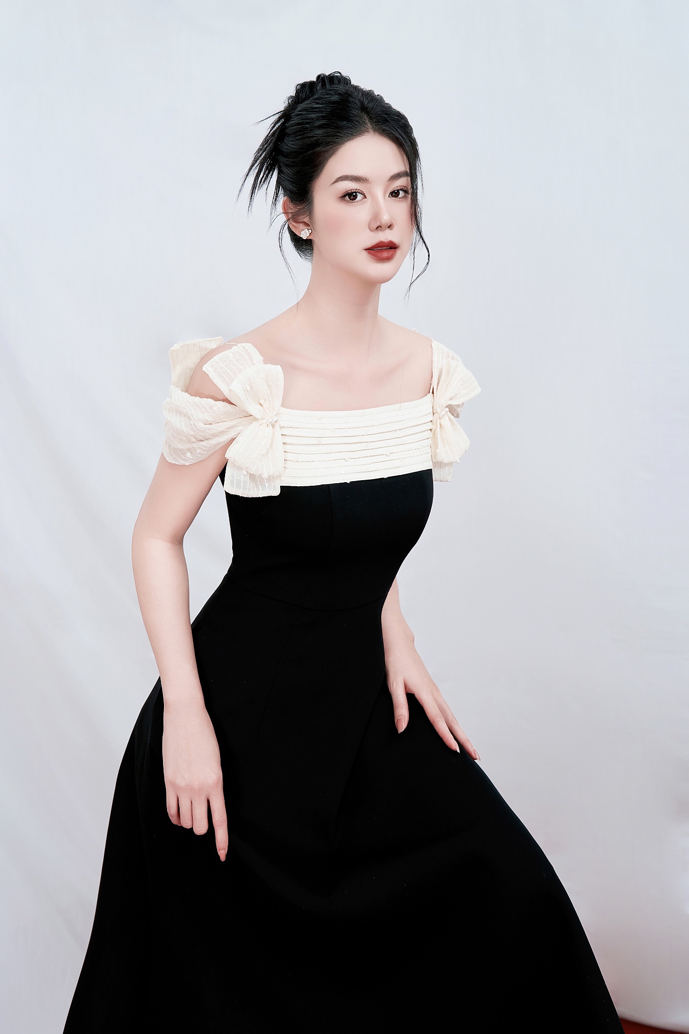 Minda Dress_thumbnail_1