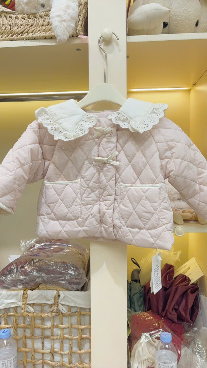 (M115) Áo khoác phao nhẹ hồng cổ ren_thumbnail_0