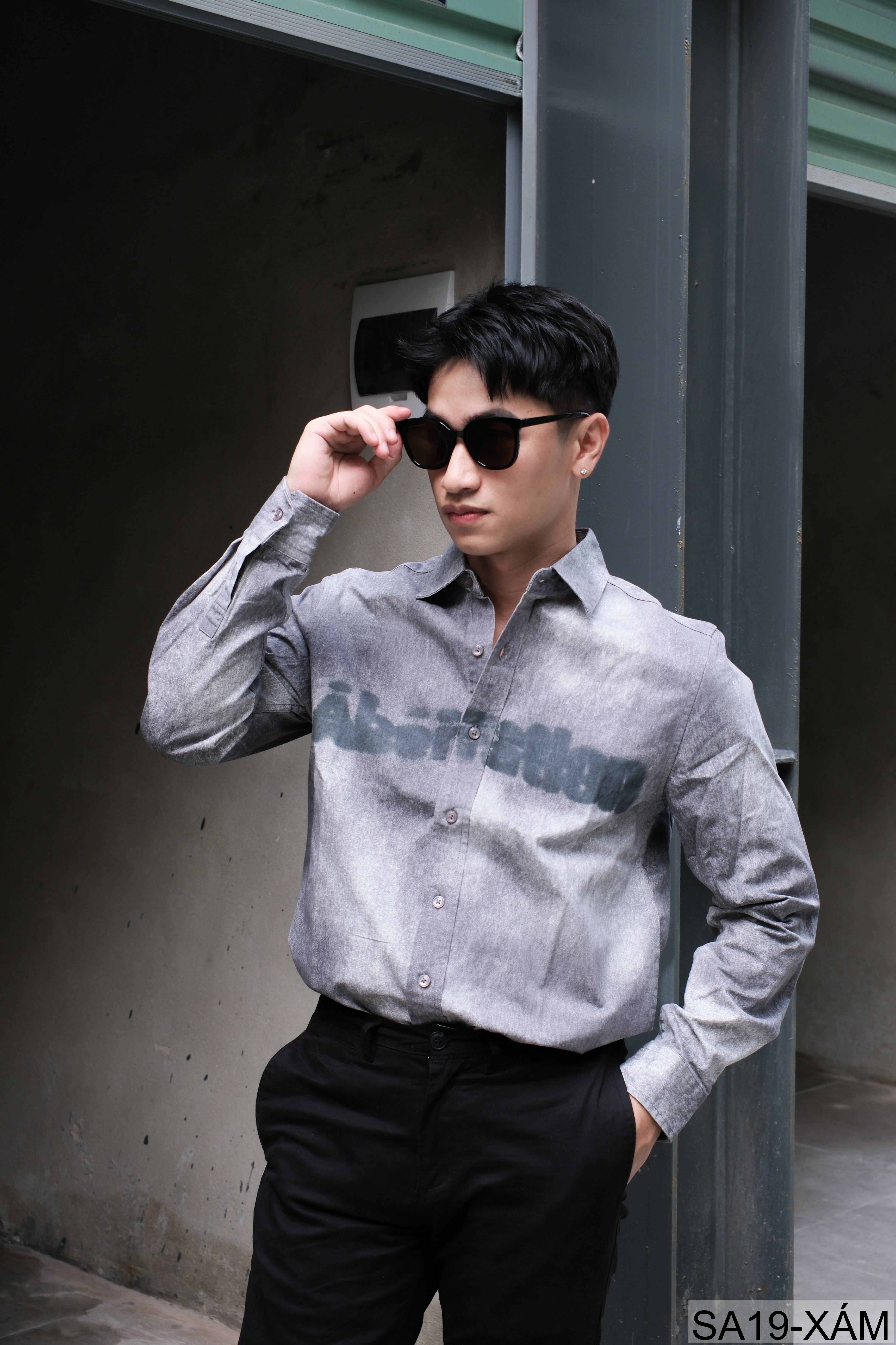 SA19 - Áo sơ mi nam dáng rộng phong cách streetwear, họa tiết in chữ, chất cotton mềm mại
