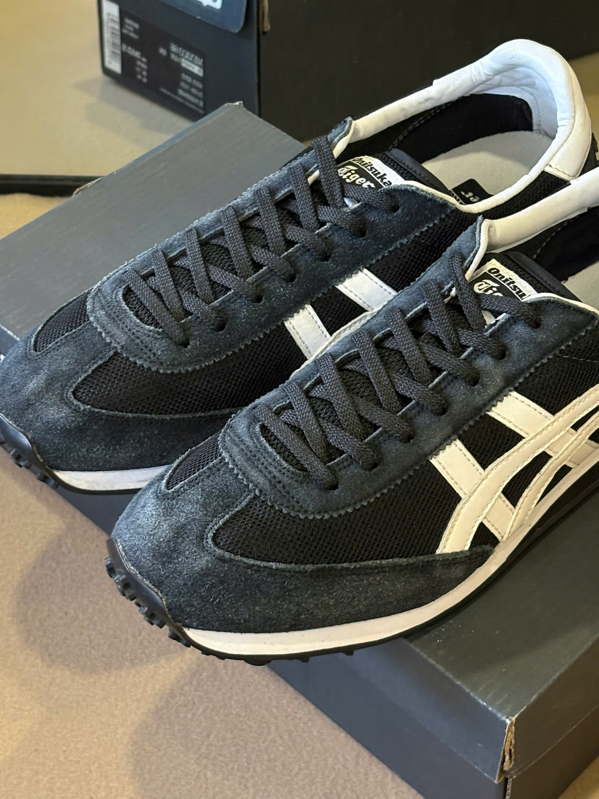 Onitsuka Tiger EDR 78 Heritage Sneaker D503N_thumbnail_6