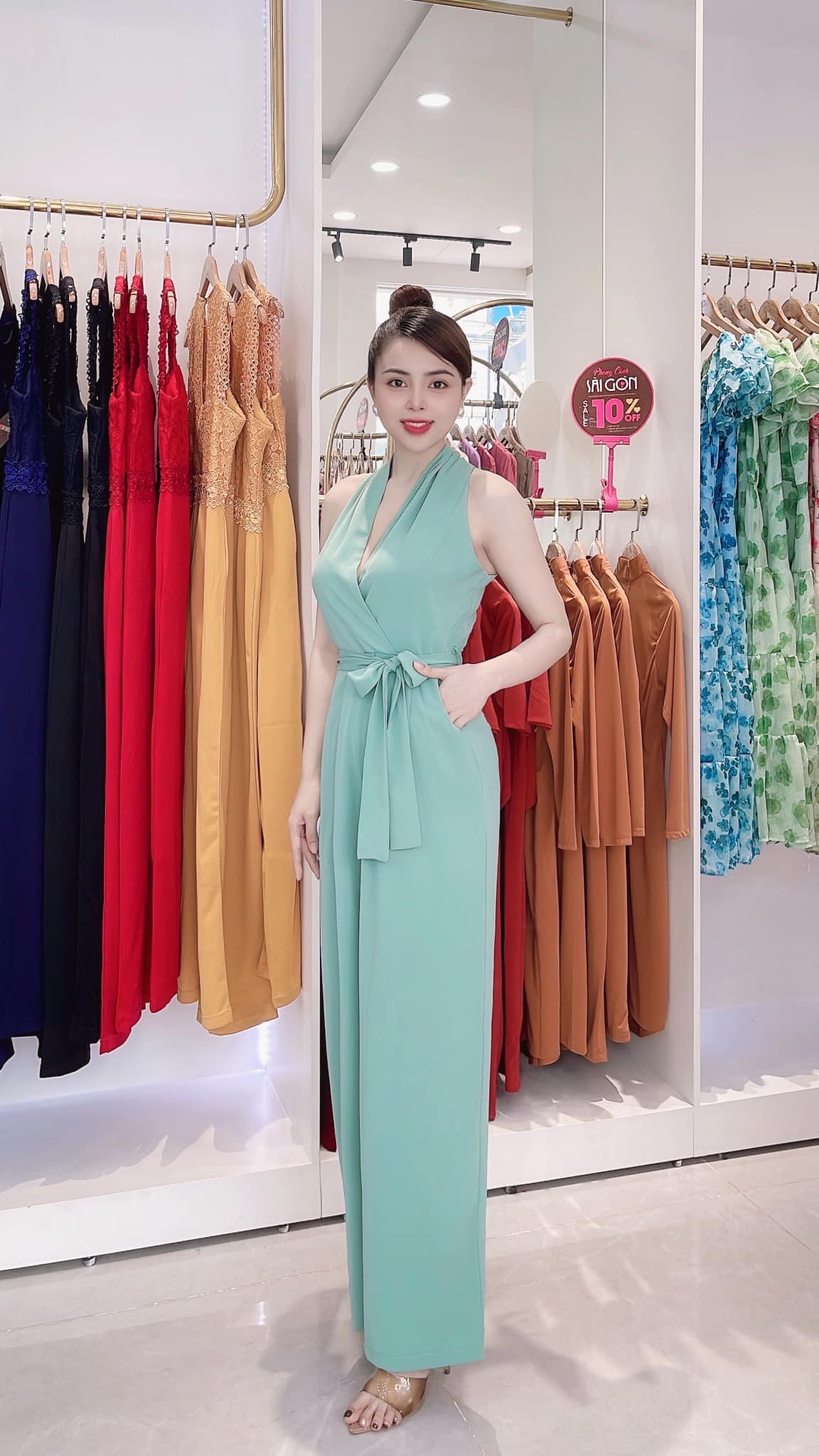 Jumpsuit thiết kế kiểu cổ yếm cột eo cá tính_thumbnail_7