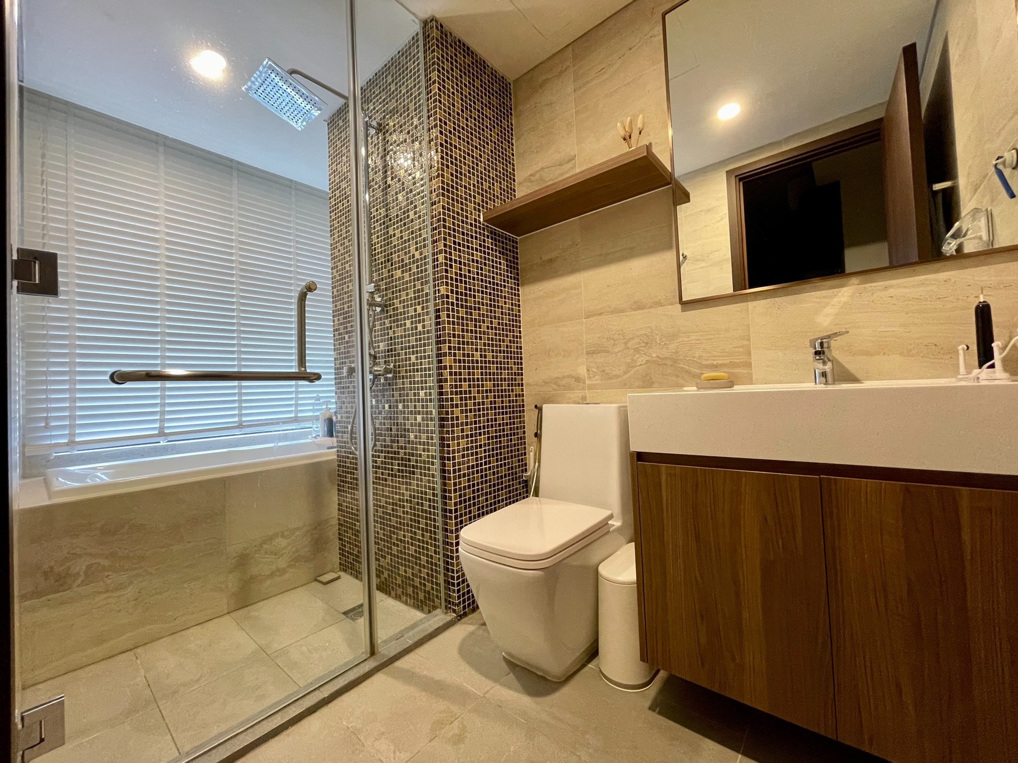 Bán căn hộ 3 phòng ngủ One Verandah - View sông SG, tầng cao, ban công Tây Bắc - Ngắm pháo hoa_thumbnail_6