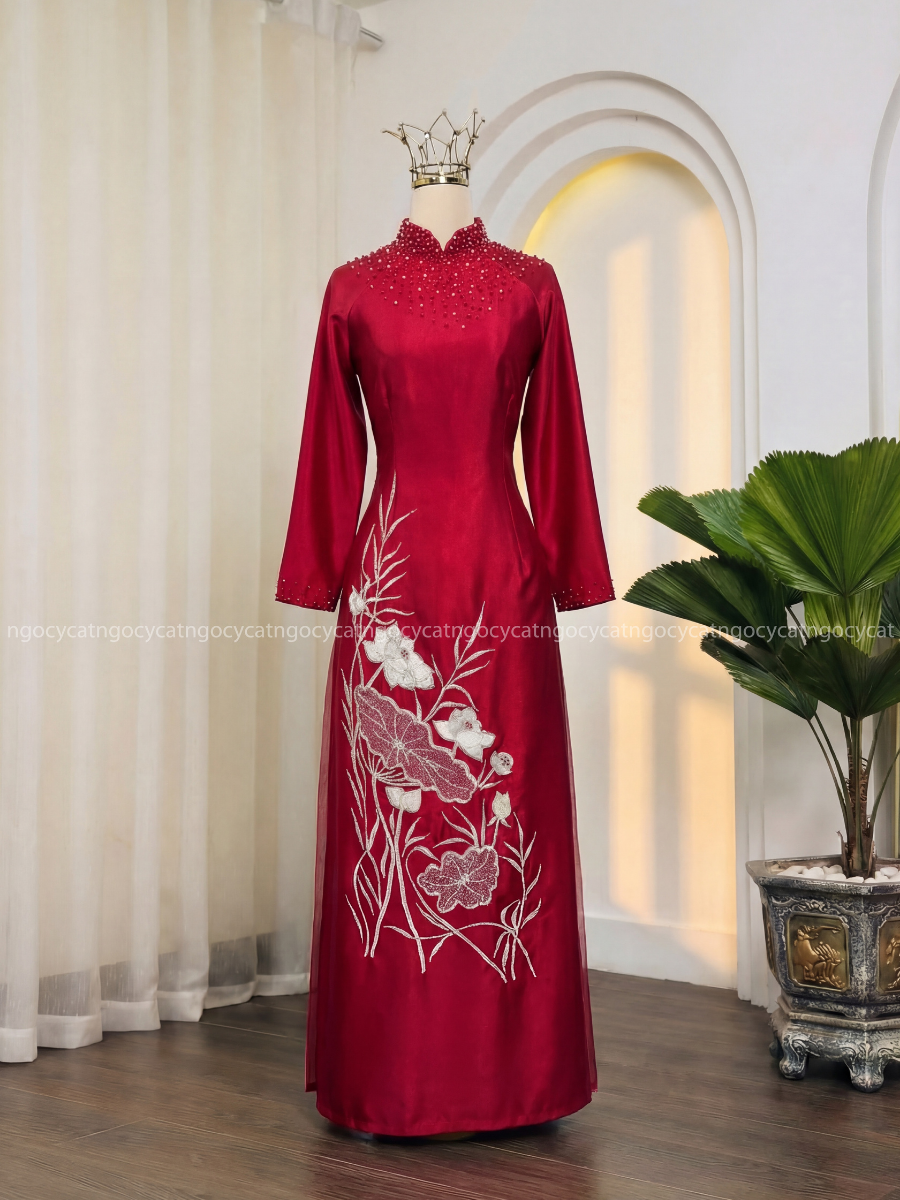 Áo Dài Bà Sui Màu Đỏ Thêu Hoa Sen Cổ Đính Cườm