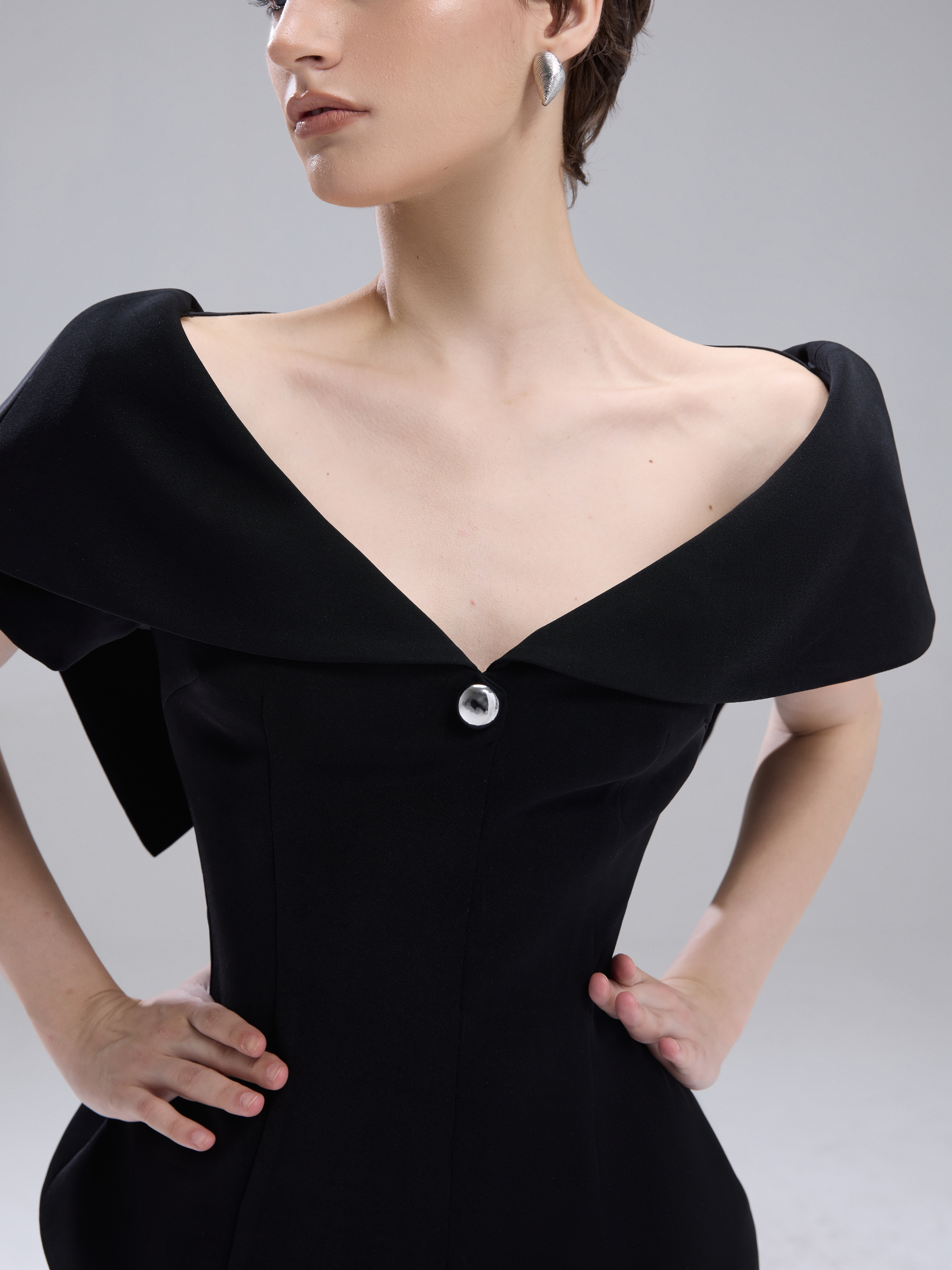 BEYONE Top_thumbnail_3