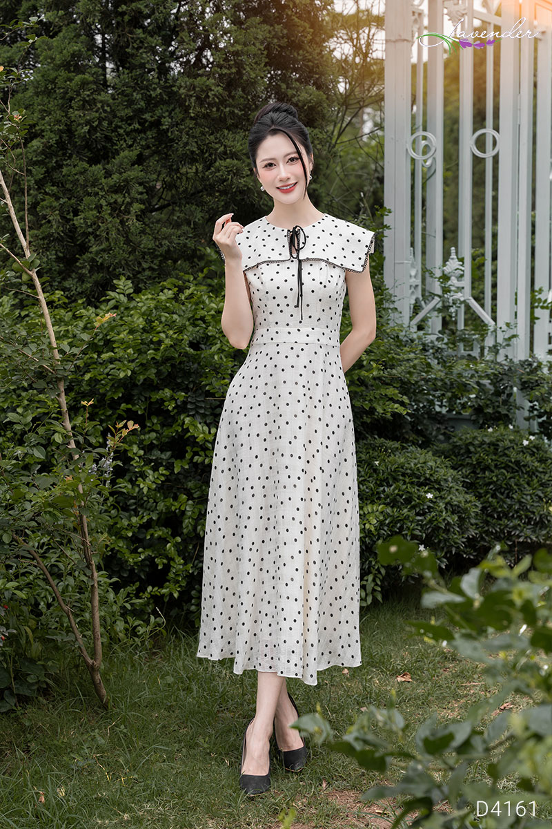 Đầm cổ vuông chấm bi trắng D4161_thumbnail_3