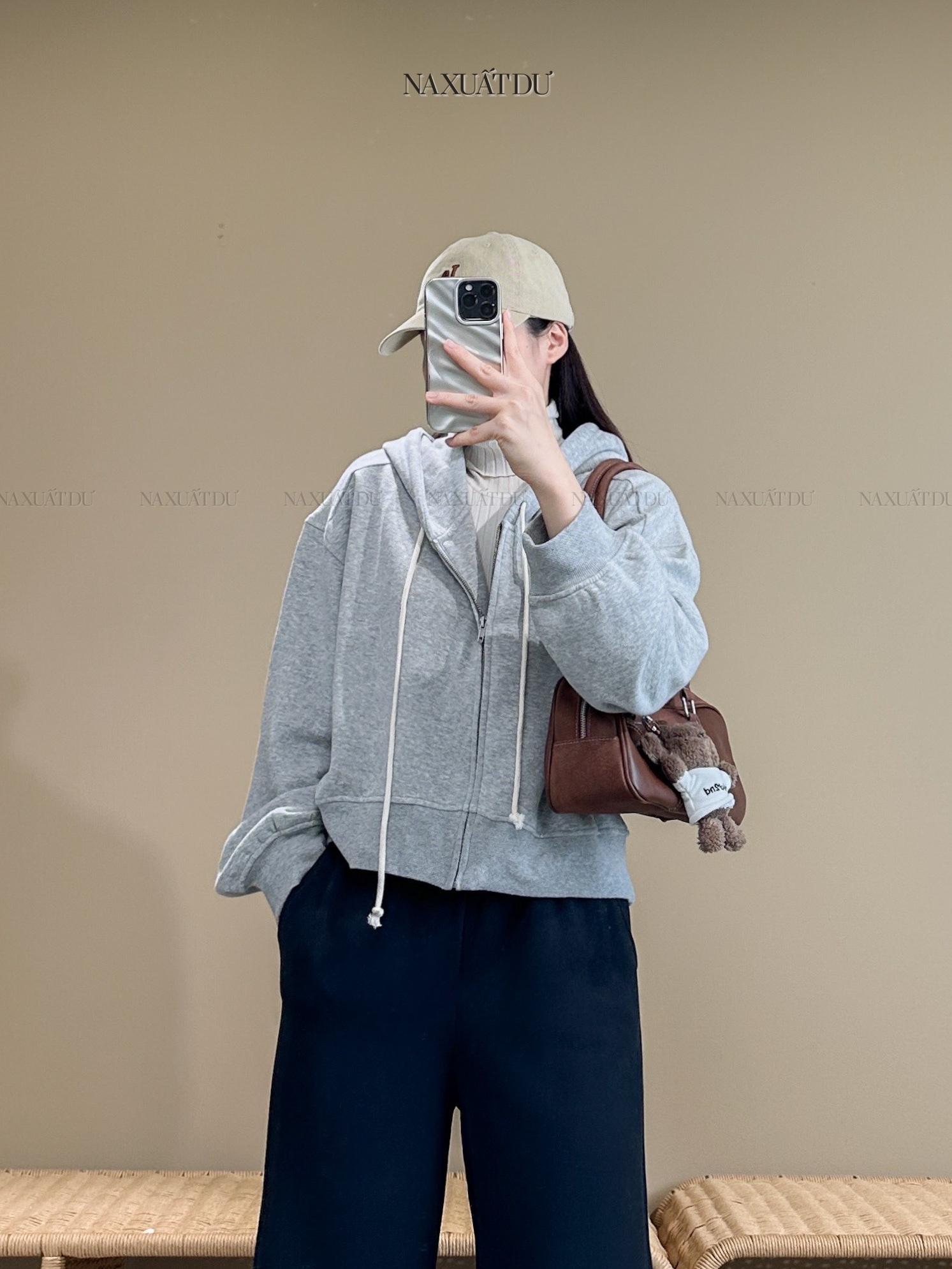 Áo khoác " Urban Outfitters " - A725