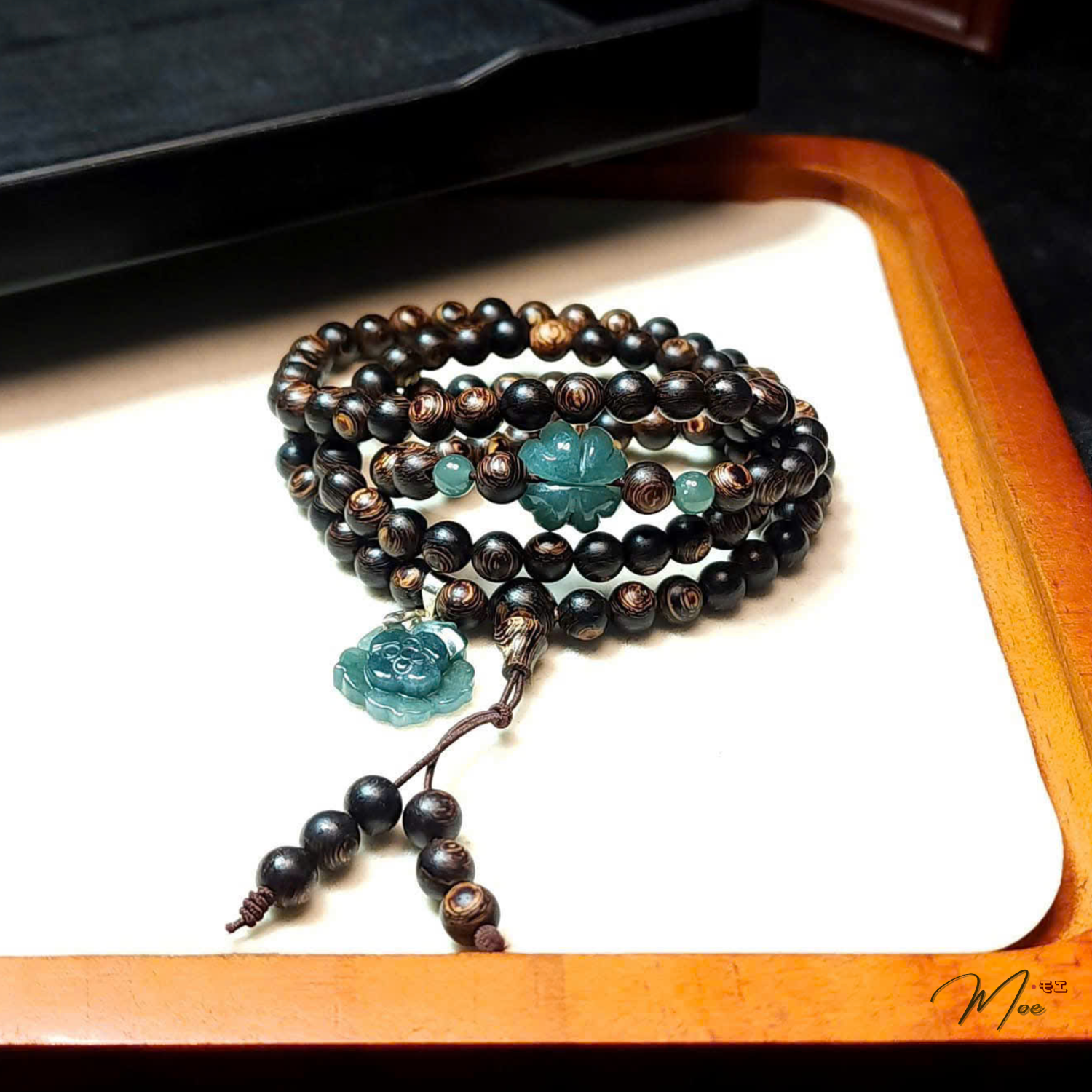 PT213 - Chuỗi vòng trầm sánh mix cỏ 4 lá & hoa sen lam ngọc