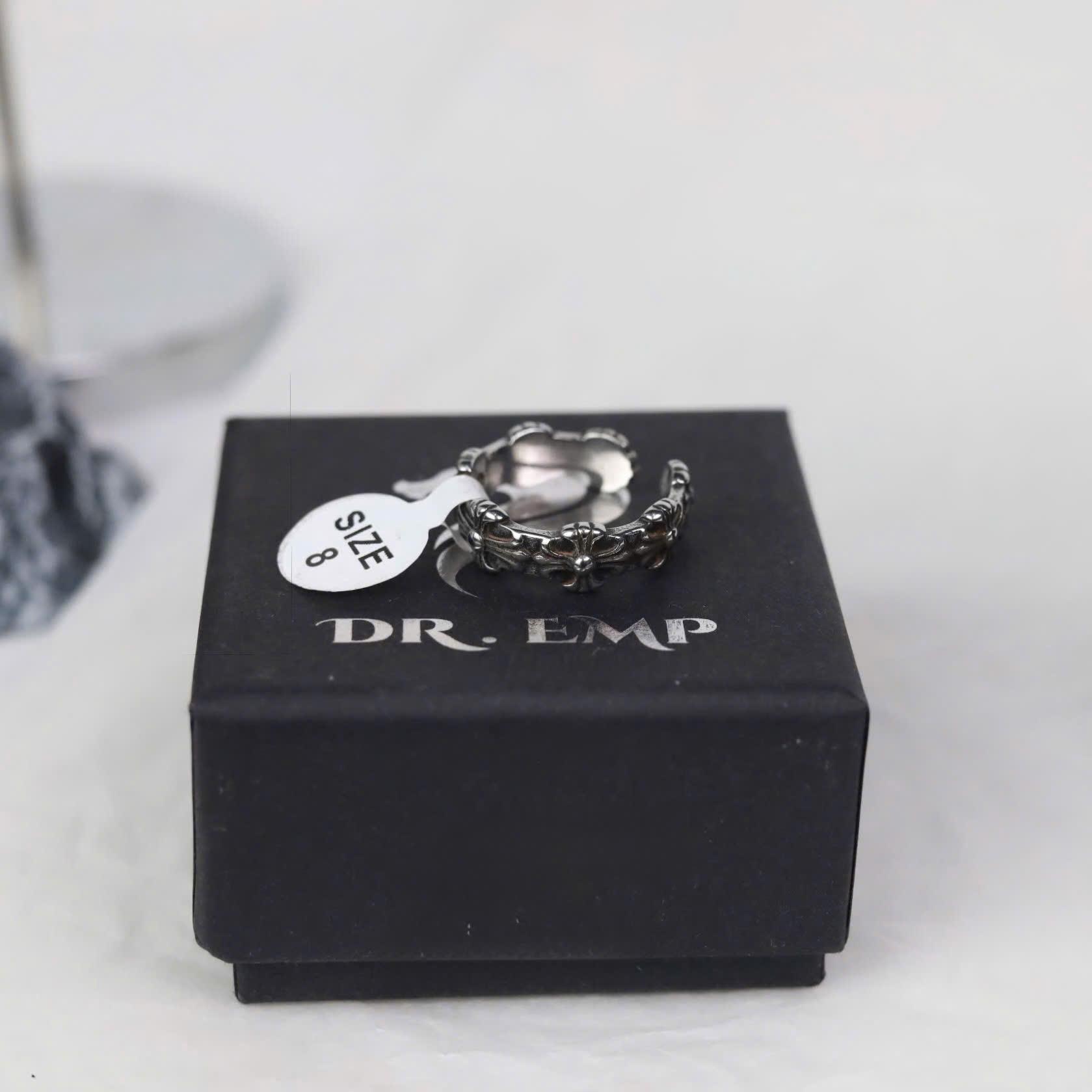 Nhẫn titan chrome heart hoa gothic_thumbnail_3