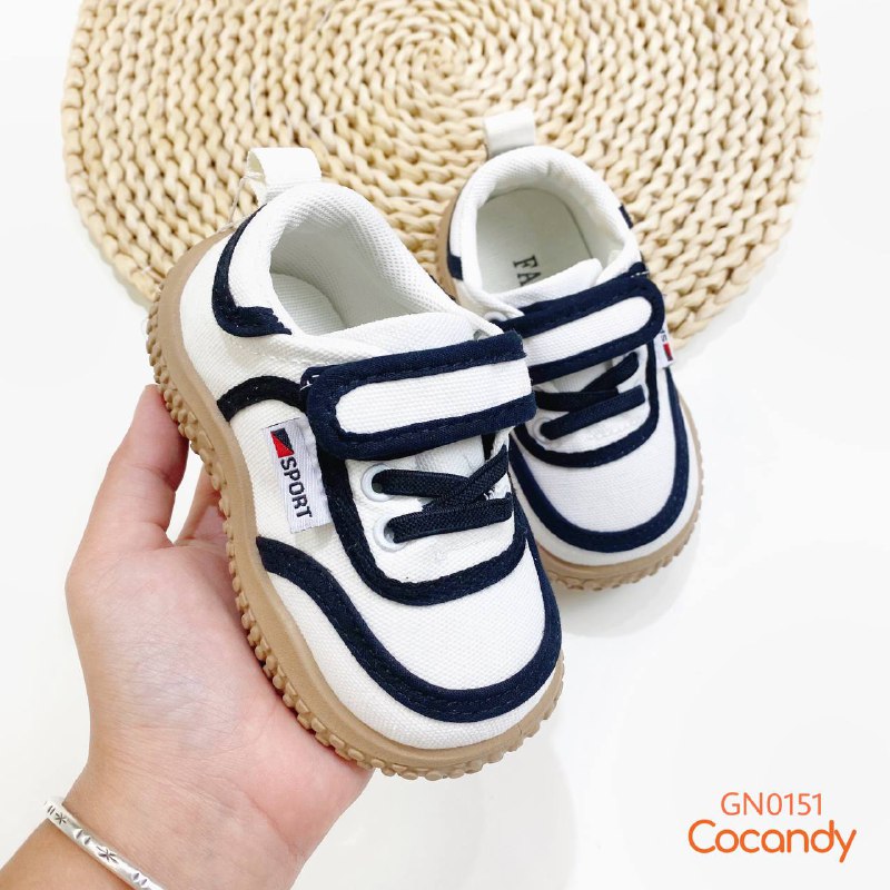 Giày nhập TRẮNG viền ĐEN 712