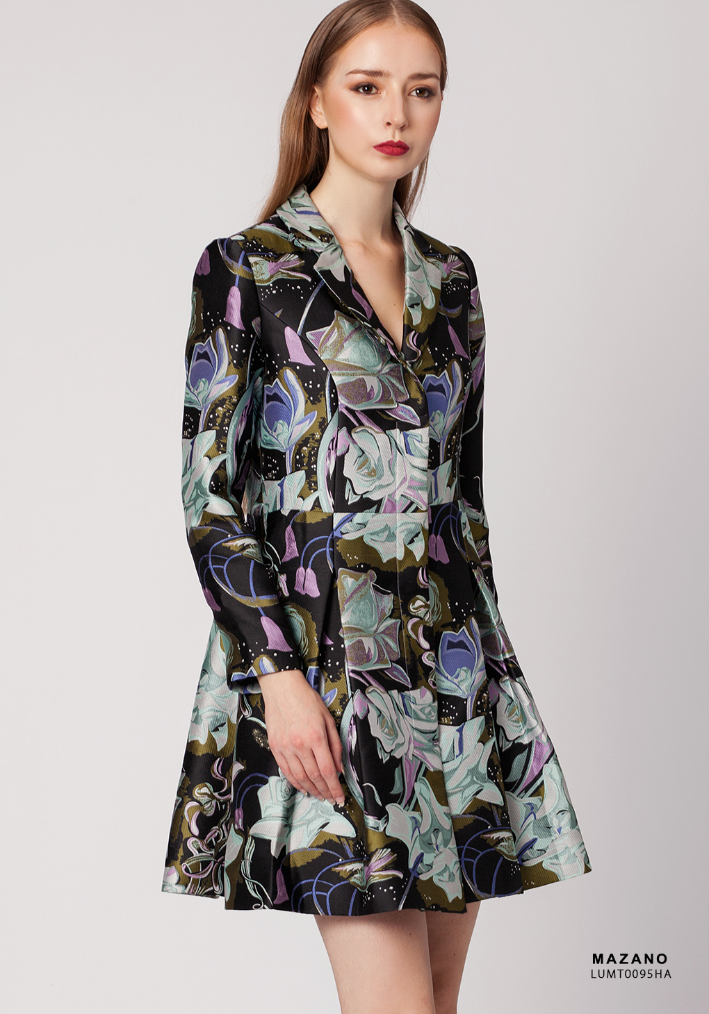 Măng tô hoa văn cổ điển_thumbnail_1