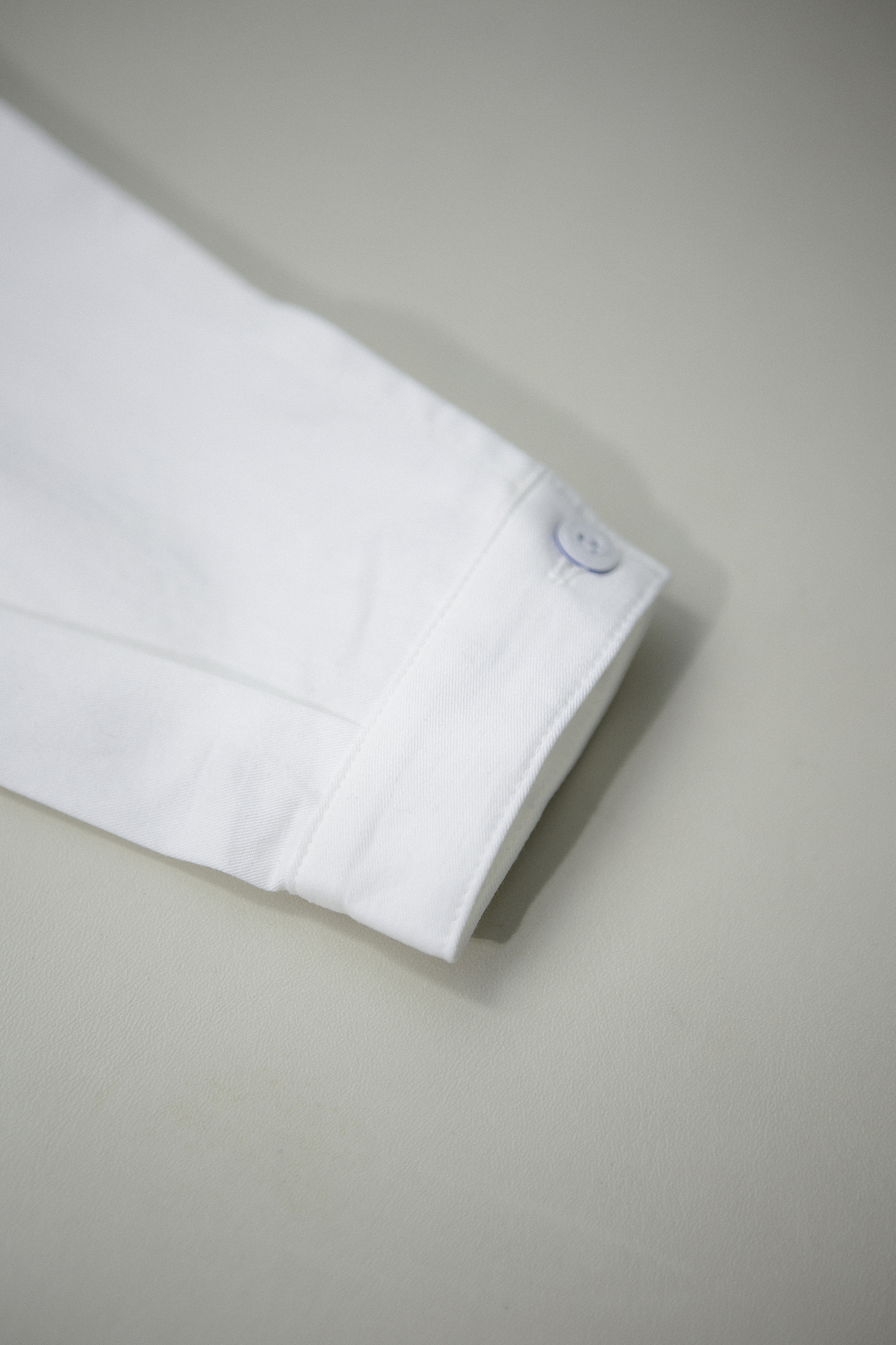 Áo sơmi phối màu viền cổ và vai_thumbnail_4