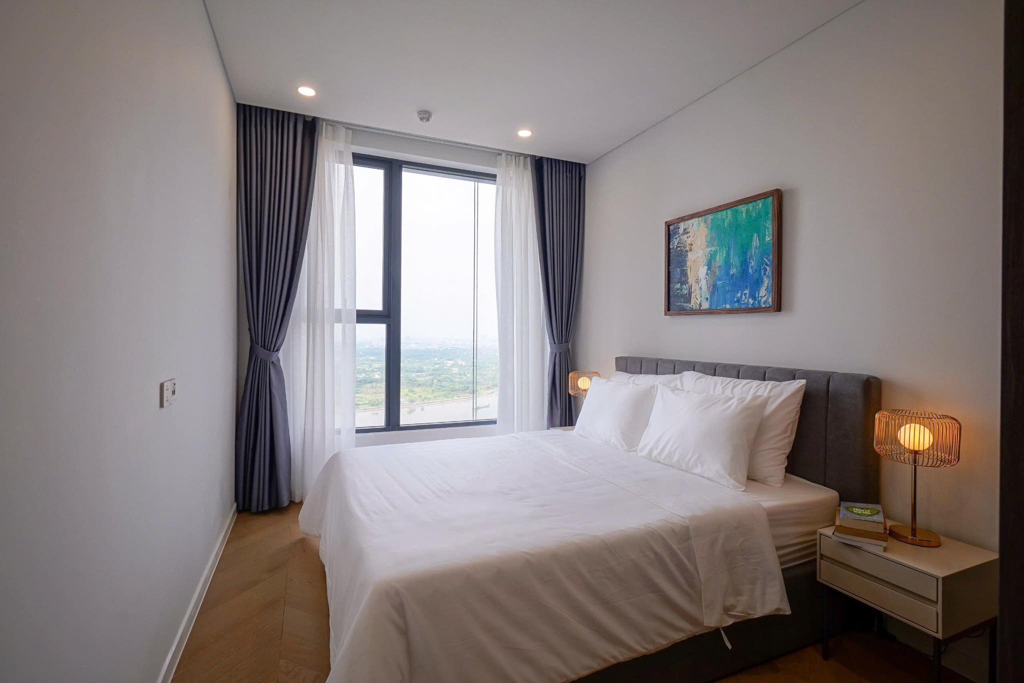 Liên hệ ngay - Chính chủ bán list căn 2PN Lumiere Riverside, nội thất nhập khẩu cao cấp, giá cực rẻ_thumbnail_4