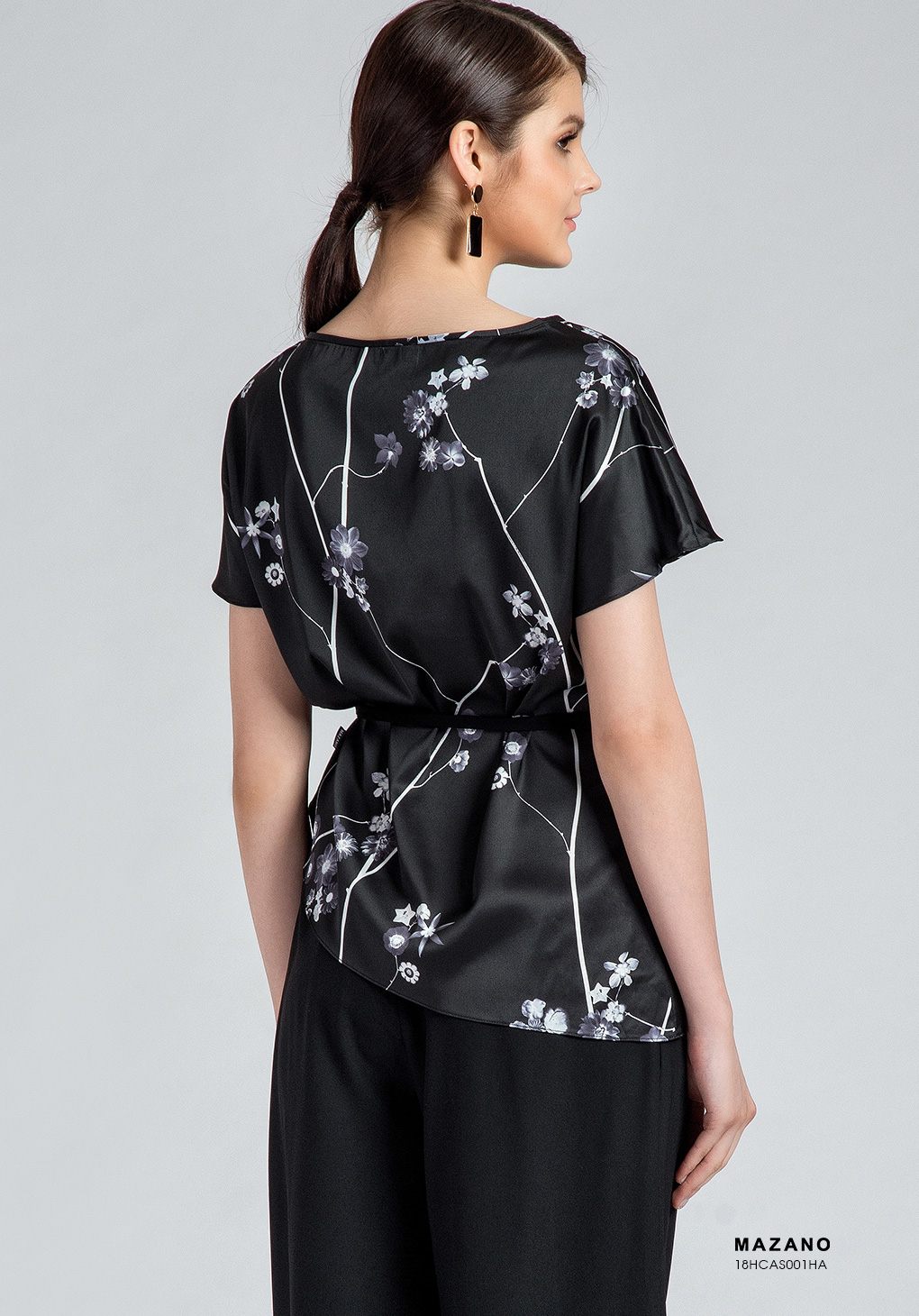 Áo Sơmi hoa lụa đen thắt đai cộc tay_thumbnail_3