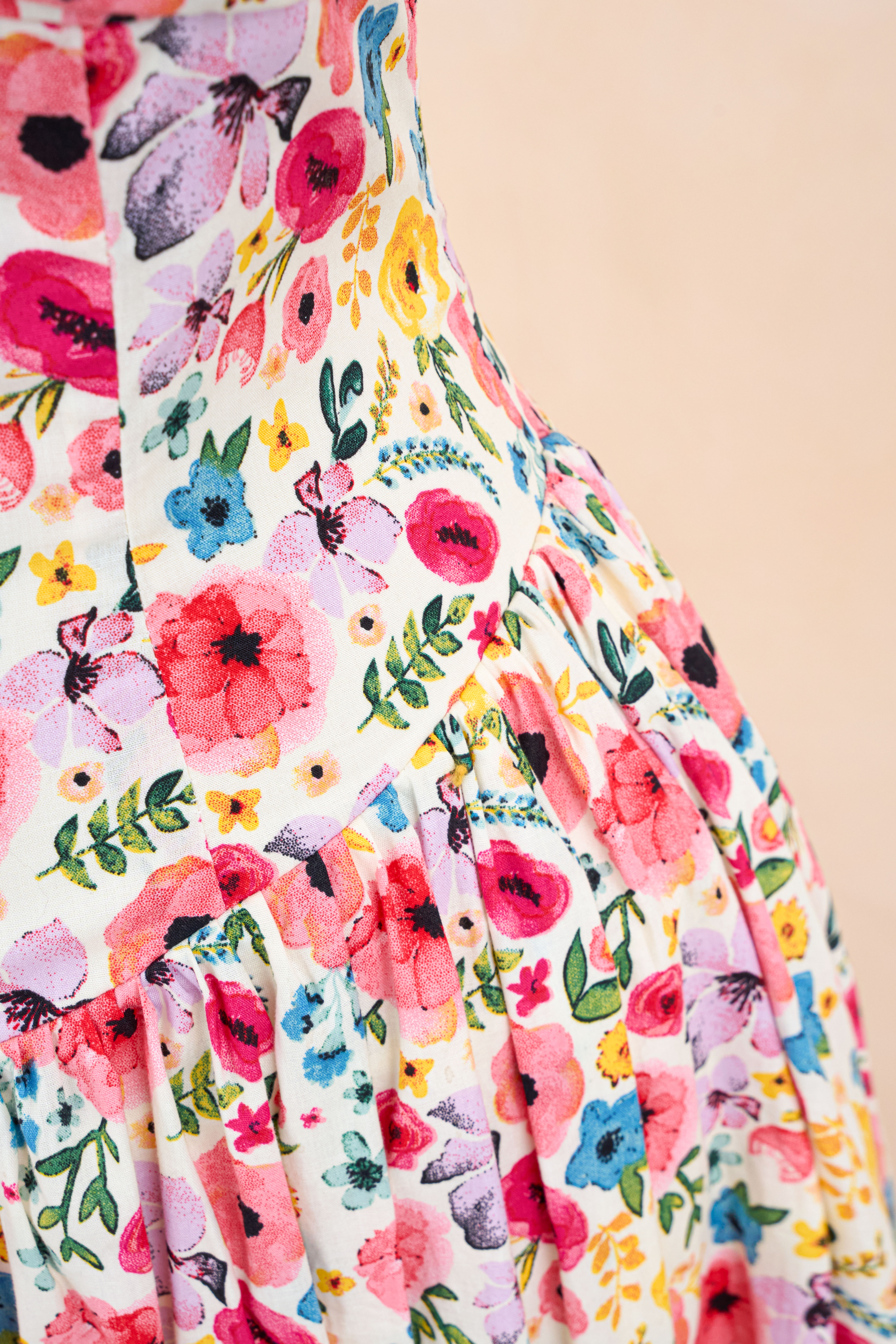 Đầm Hai Dây Hoa Lá Nhúm Ngực_thumbnail_2