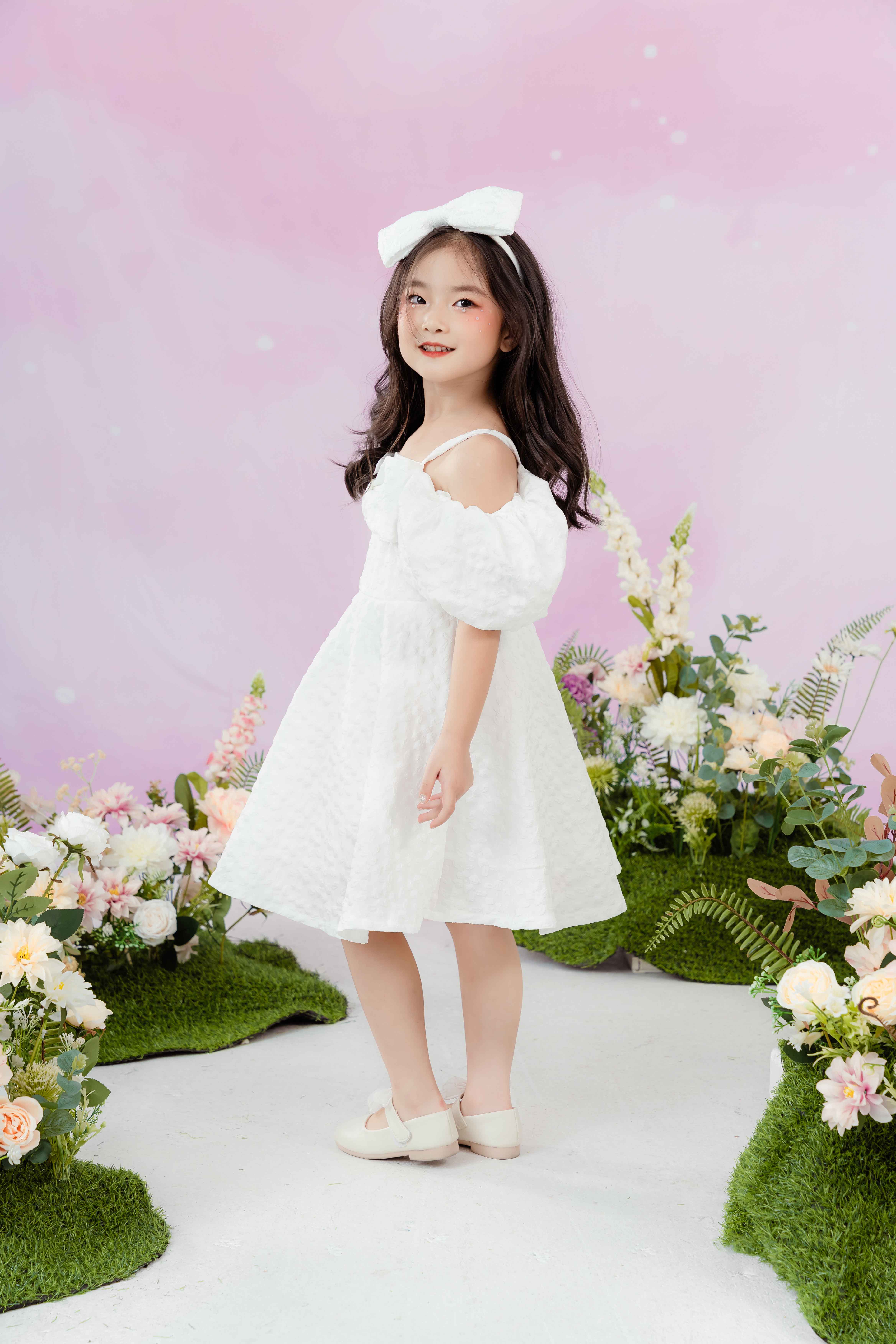 Váy gấm trễ vai phối nơ ngực_thumbnail_4