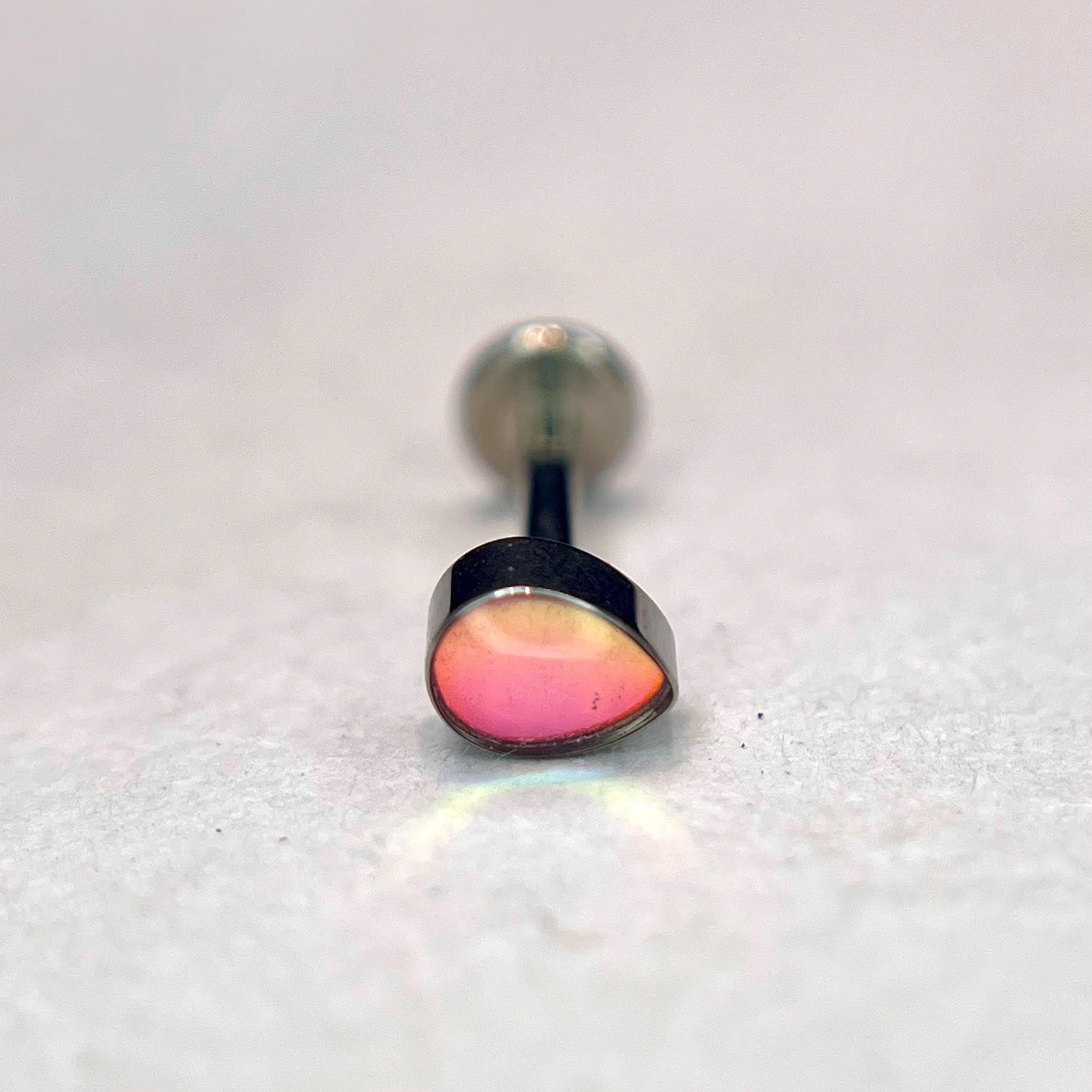 Khuyên kiểu titan giọt nước opal hồng loang