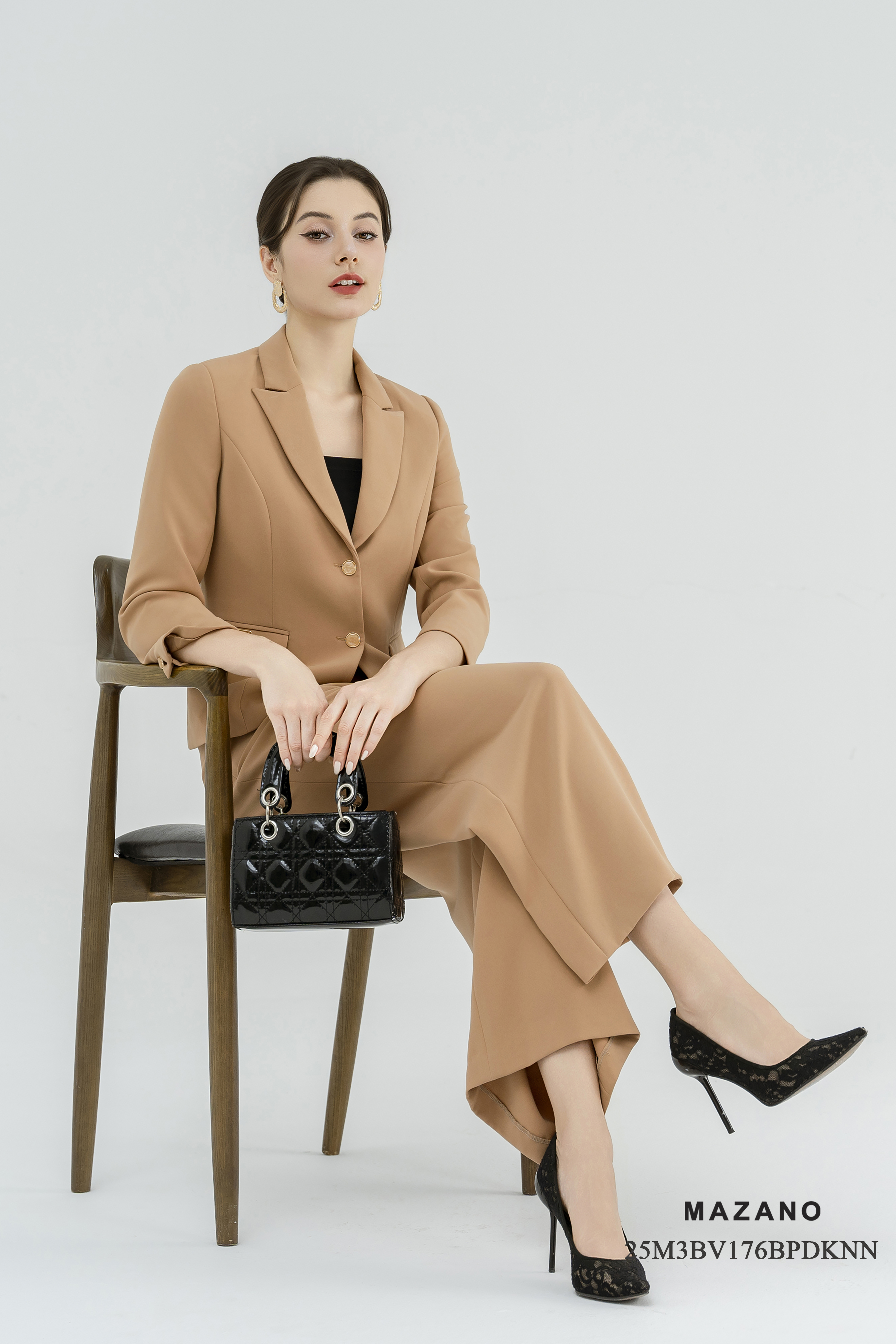 Bộ vest Áo và quần suông Vải tuytsi Cổ vest cách điệu Tay dài Dài áo qua eo, Quần dài đến mắt cá_thumbnail_1