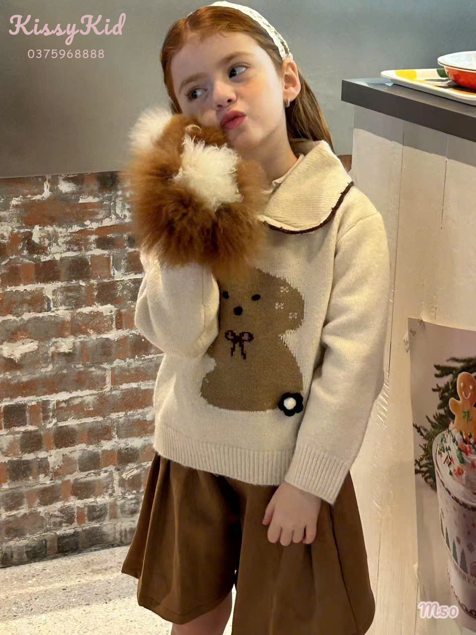 (M50) Áo len màu kem hoạ tiết cún nâu cổ bẻ hãng MTZ